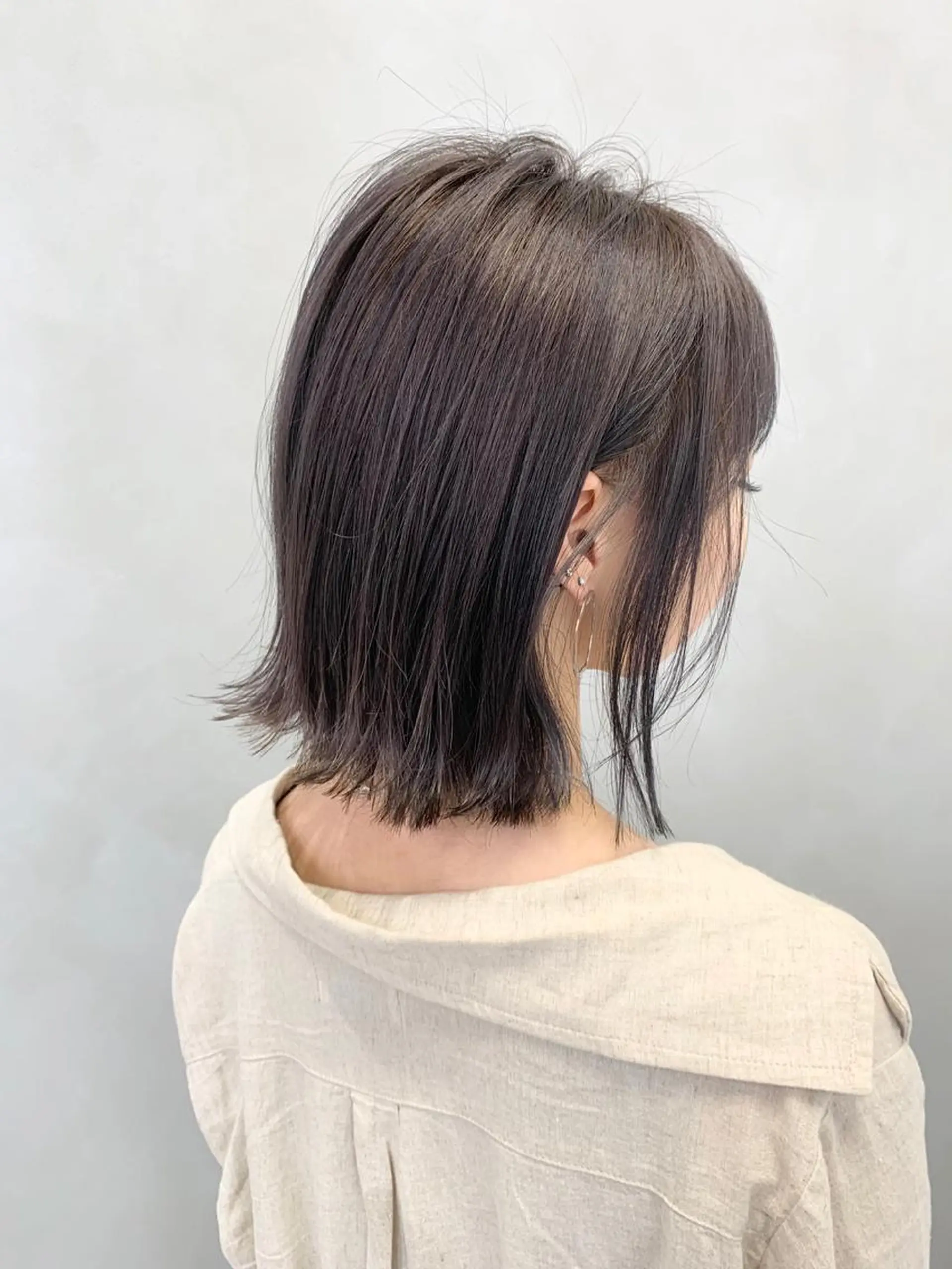 ミディアム カラー ブリーチ グレージュ ヘアカラー トリートメント 💈平島 拓也💈のヘアスタイル