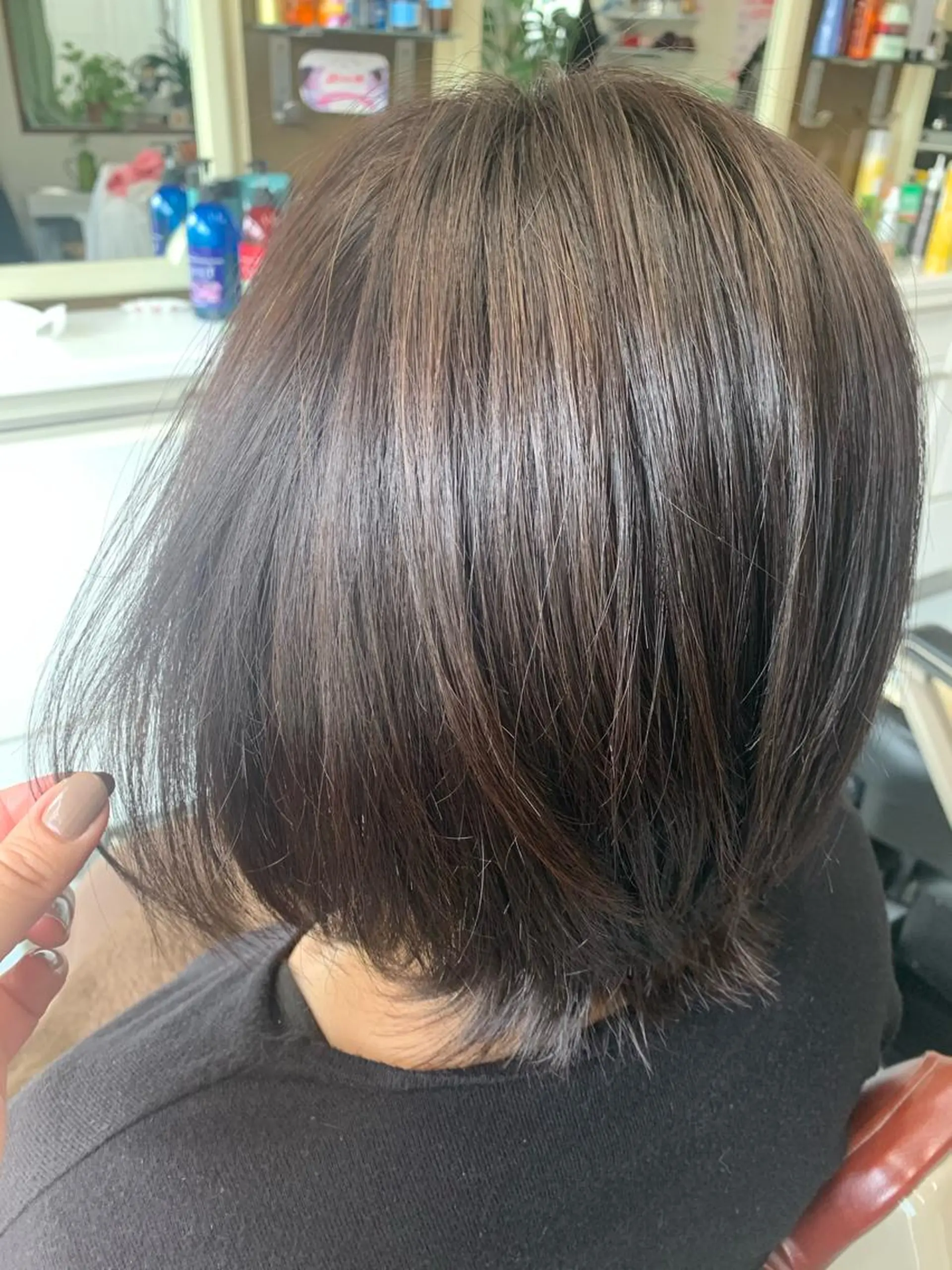 ミディアム カラー 透明感カラー イルミナカラー カット ヘアカラー トリートメント ストウ ナナエのヘアスタイル