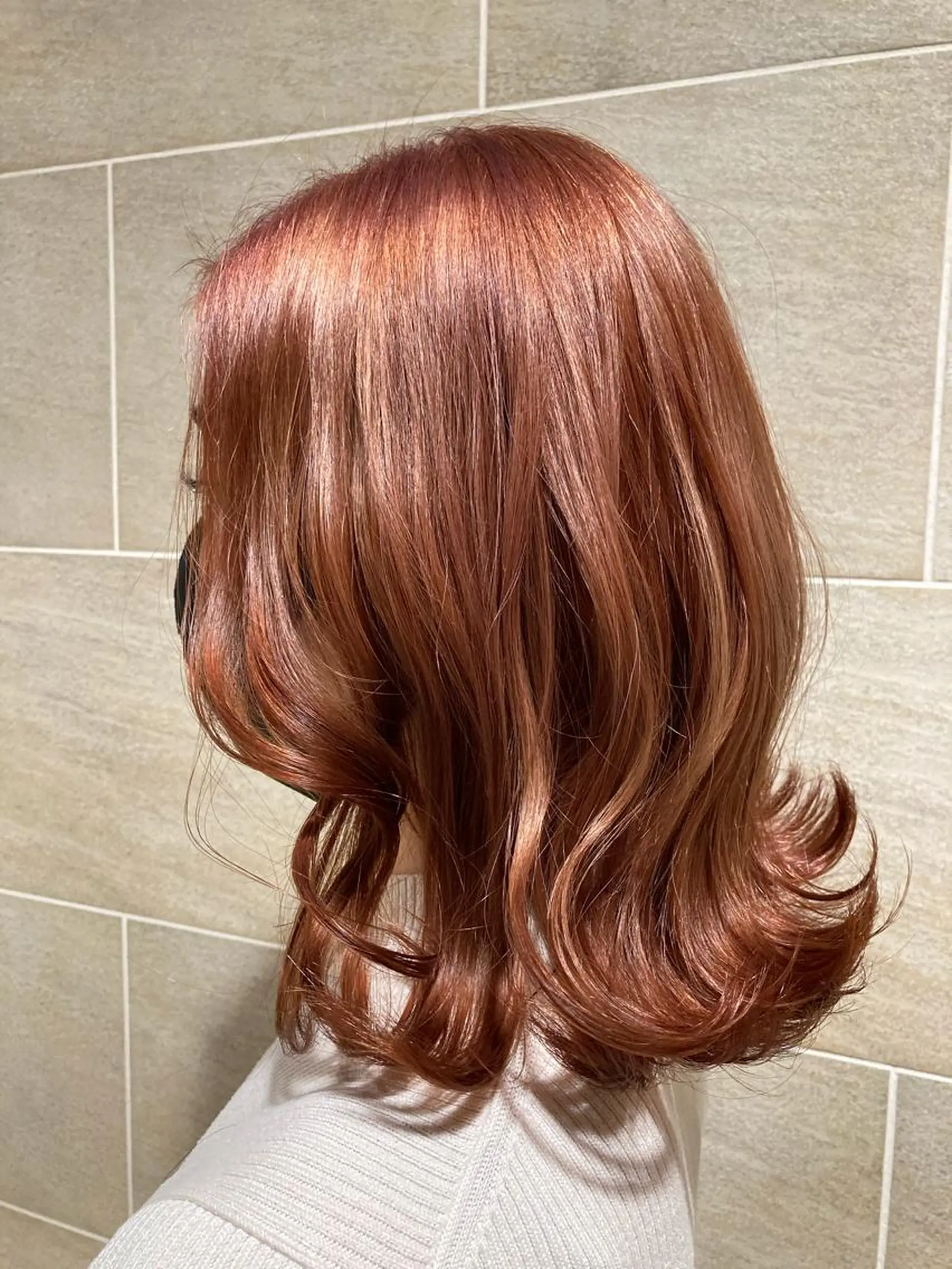 ミディアム カラー ブリーチ ダブルカラー ピンクカラー ヘアカラー 宮原 佳苗のヘアスタイル