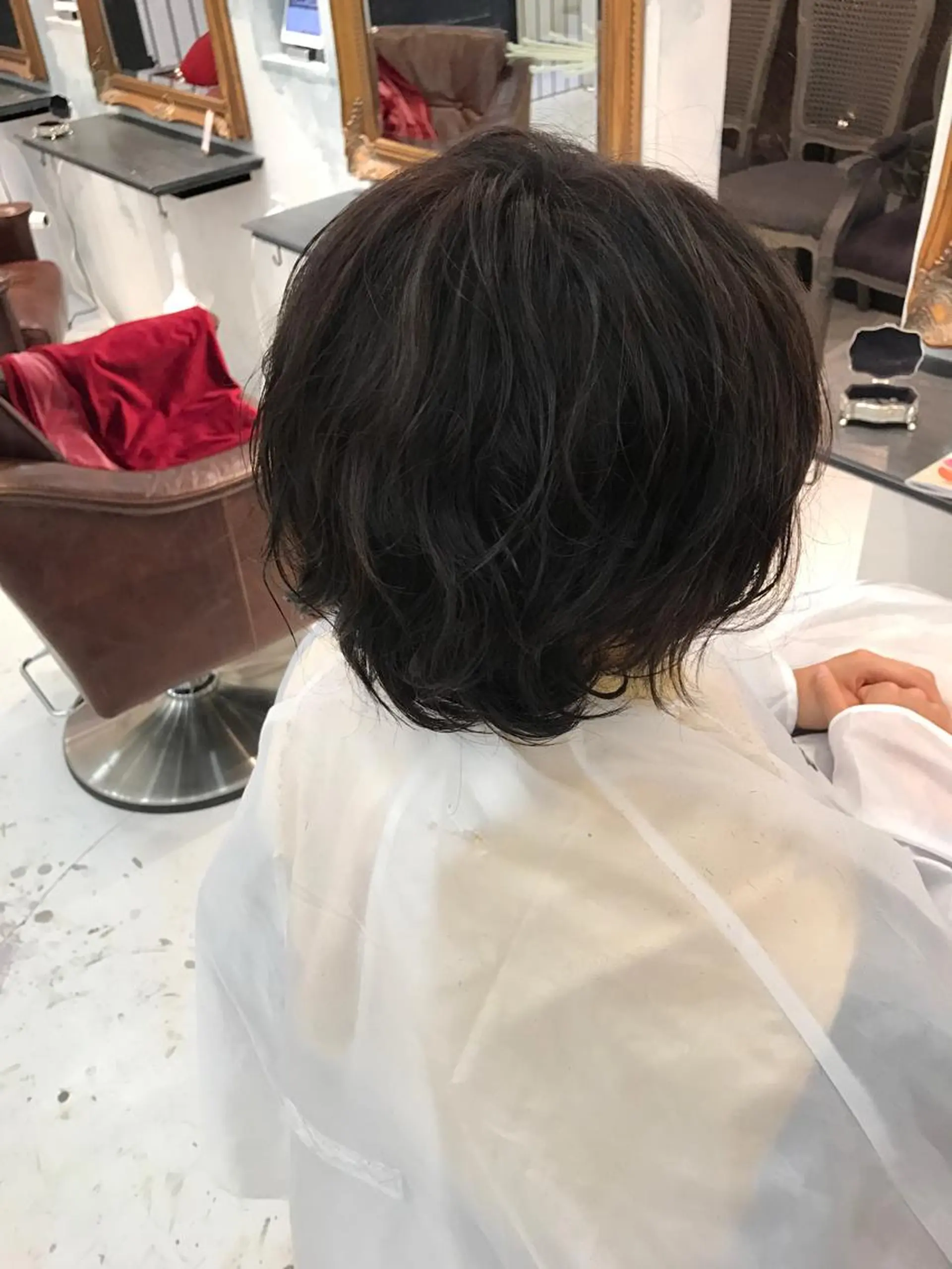 ショート カラー アッシュ ブルーカラー カット ヘアカラー トリートメント 🍑艶髪✖️暖色系 ✨momoka🍑のヘアスタイル