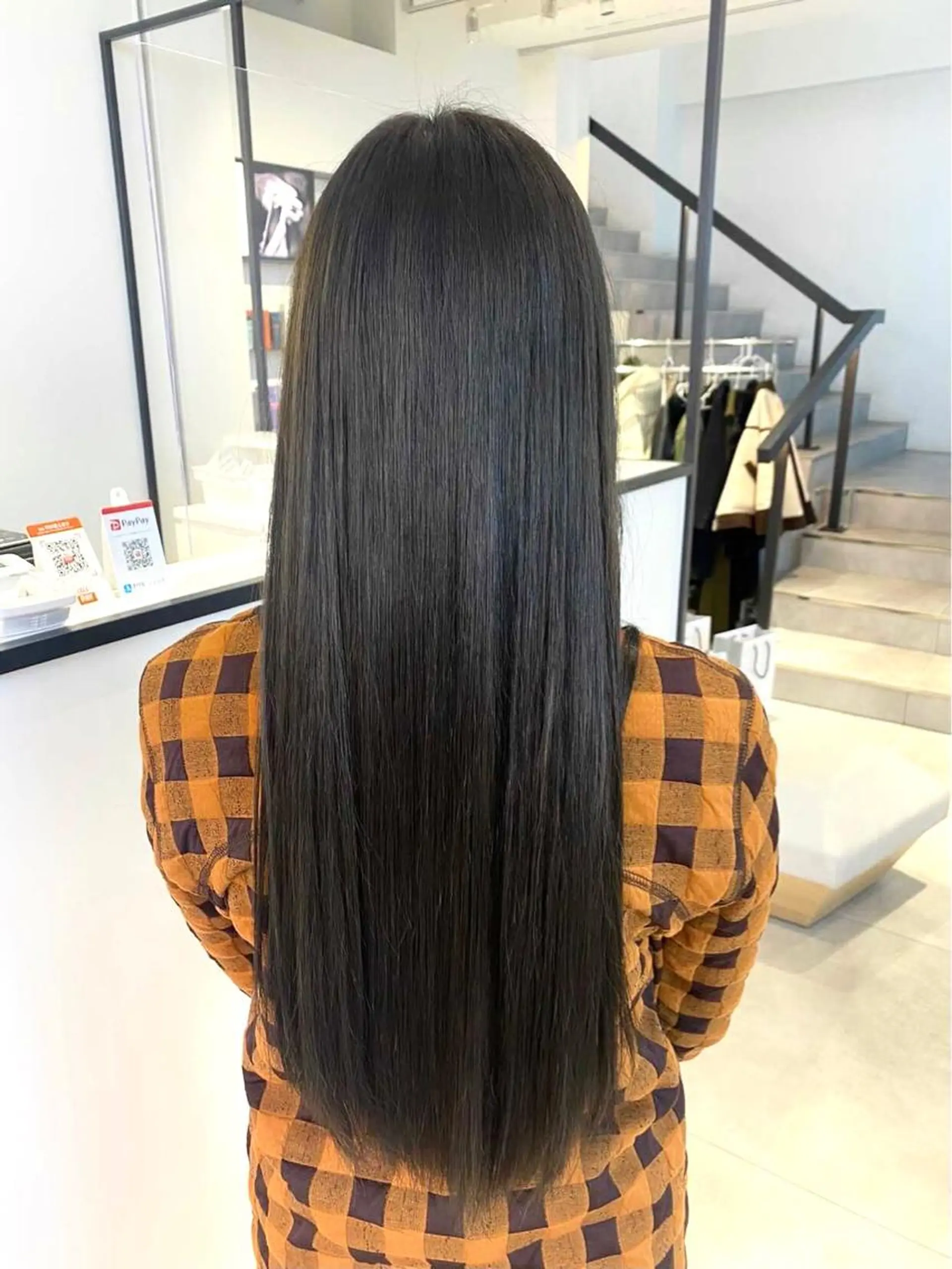 ロング 髪質改善 ロング ヘアカラー トリートメント Kureha/ネイル レイヤー/酸性縮毛のヘアスタイル
