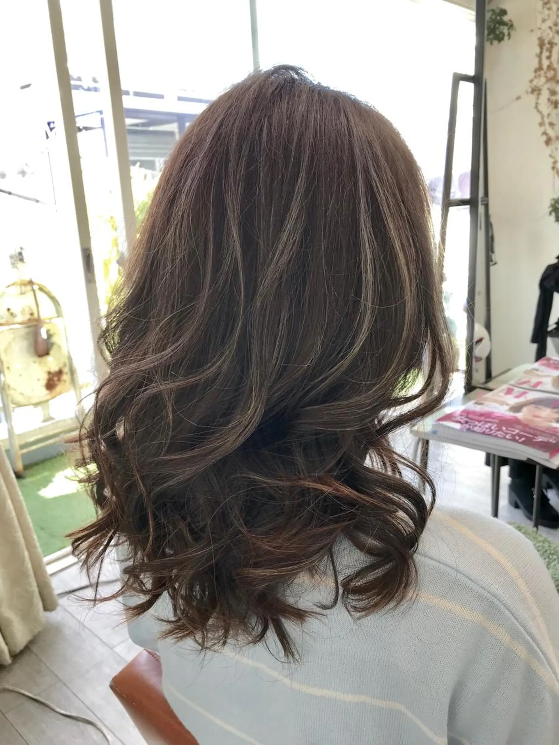 ロング カラー 透明感カラー ハイライトカラー 外国人風カラー ハイライト Akua【代表】 Kazumaのヘアスタイル