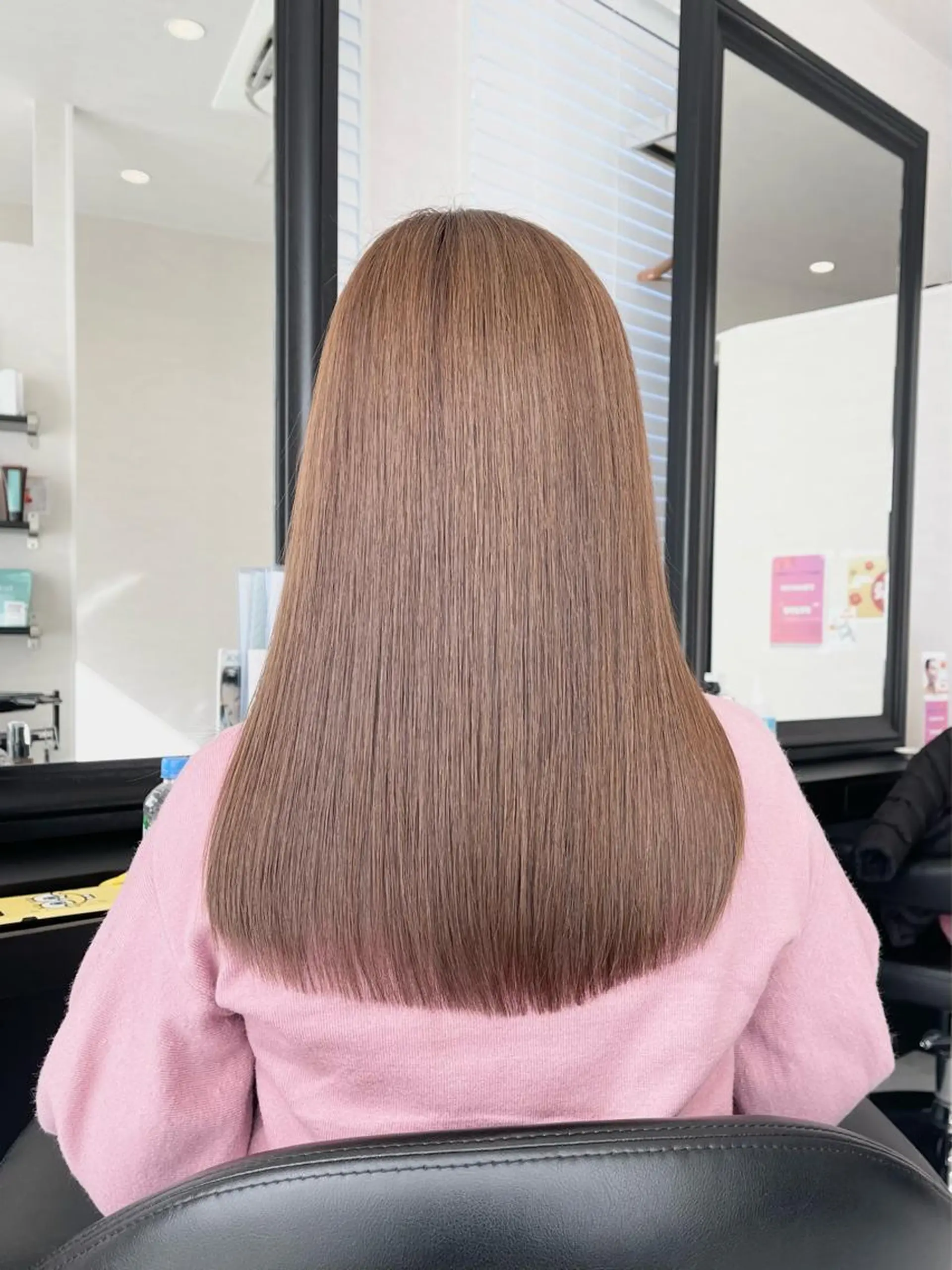 セミロング PERFECTION【パーフェクション】所属・N ミジーのヘアスタイル