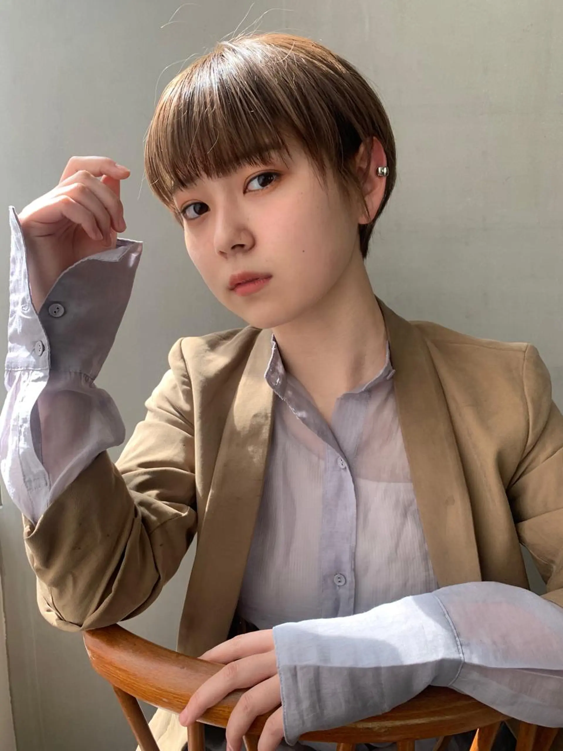 ショート カラー パーマ ヘアアレンジ メンズ キッズ ネイル マツエク・マツパ マッシュ ベージュカラー ショートヘア ショートネイル ストレートパーマ SALOWIN梅田茶屋町店所属・ウルフレイヤーカット /チヒロのヘアスタイル