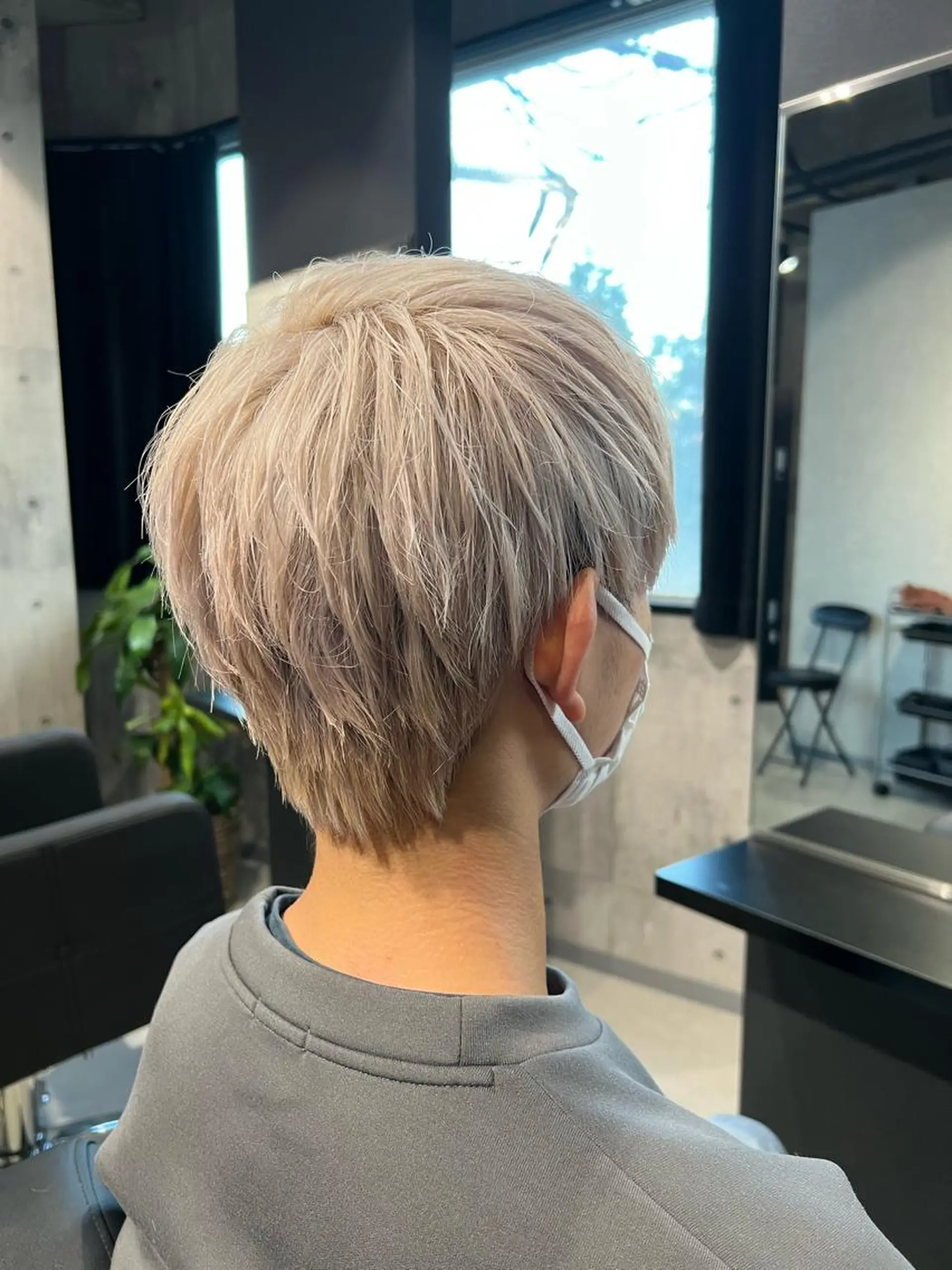 ショート カラー パーマ メンズ ブロンド ホワイトブロンド 髪質改善_WHITE RYUSUKEのヘアスタイル