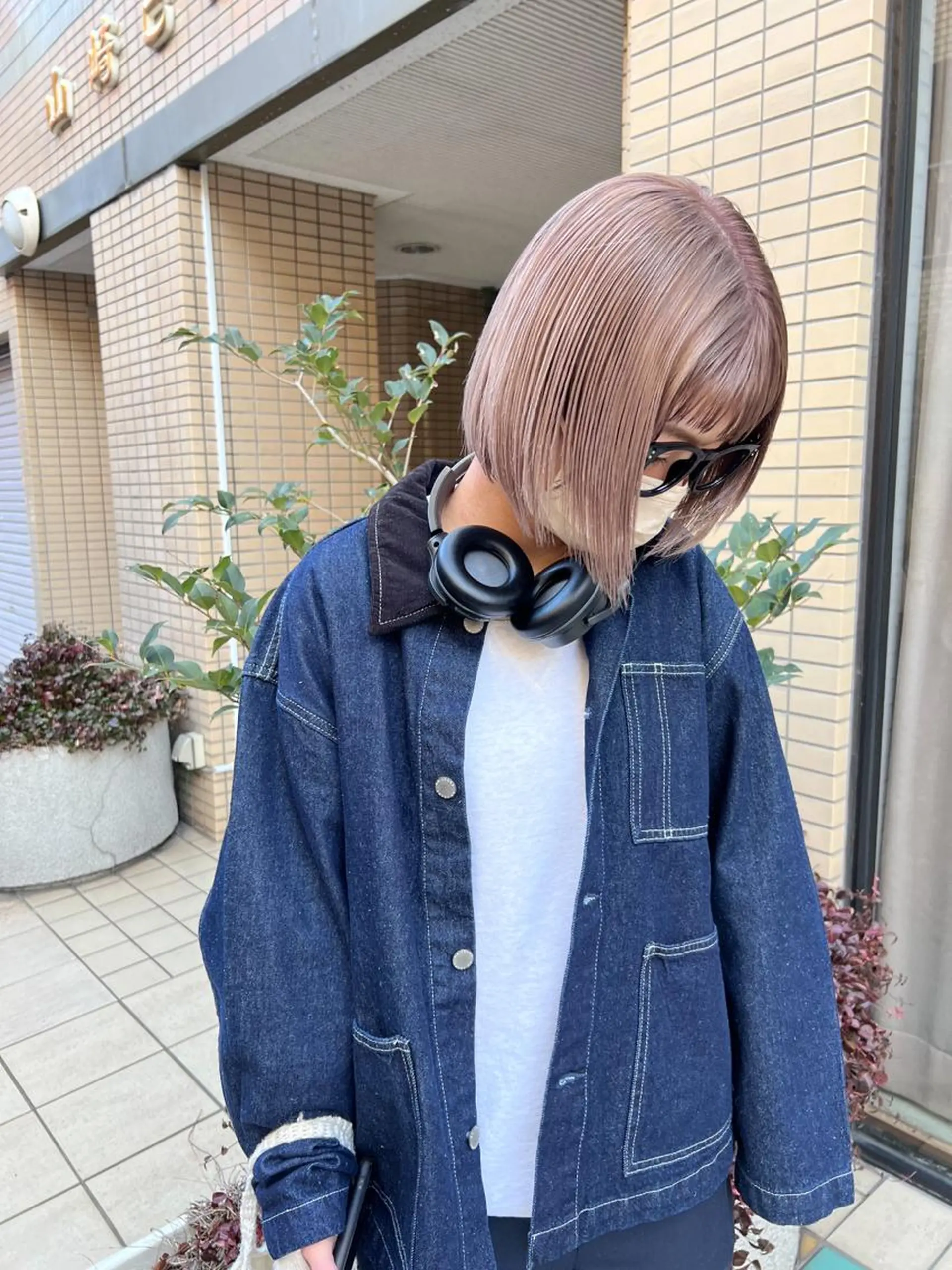 ミディアム カラー ヘアカラー トリートメント 顔周りレイヤー/韓国 ブリーチminamiのヘアスタイル