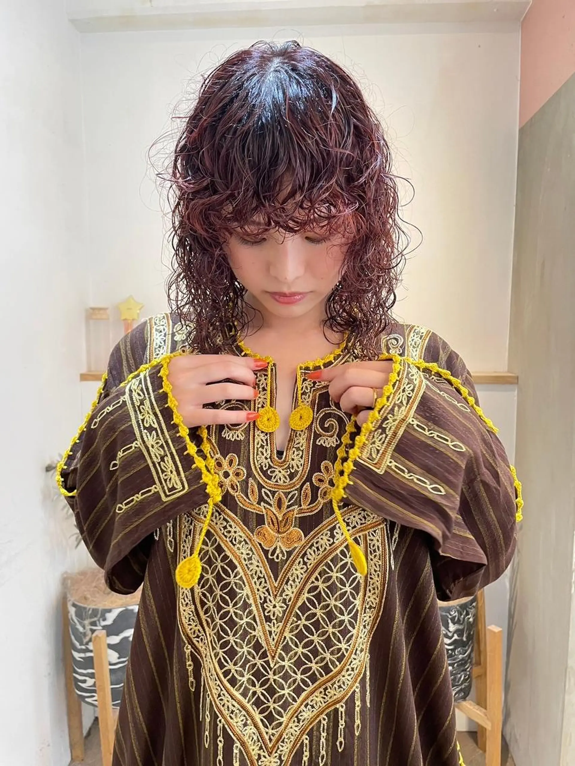 ミディアム パーマ カラー ショートボブ ミディアムパーマ アディクシーカラー ブリーチ ケアブリーチ カット ヘアカラー トリートメント CEINE PATHのヘアスタイル