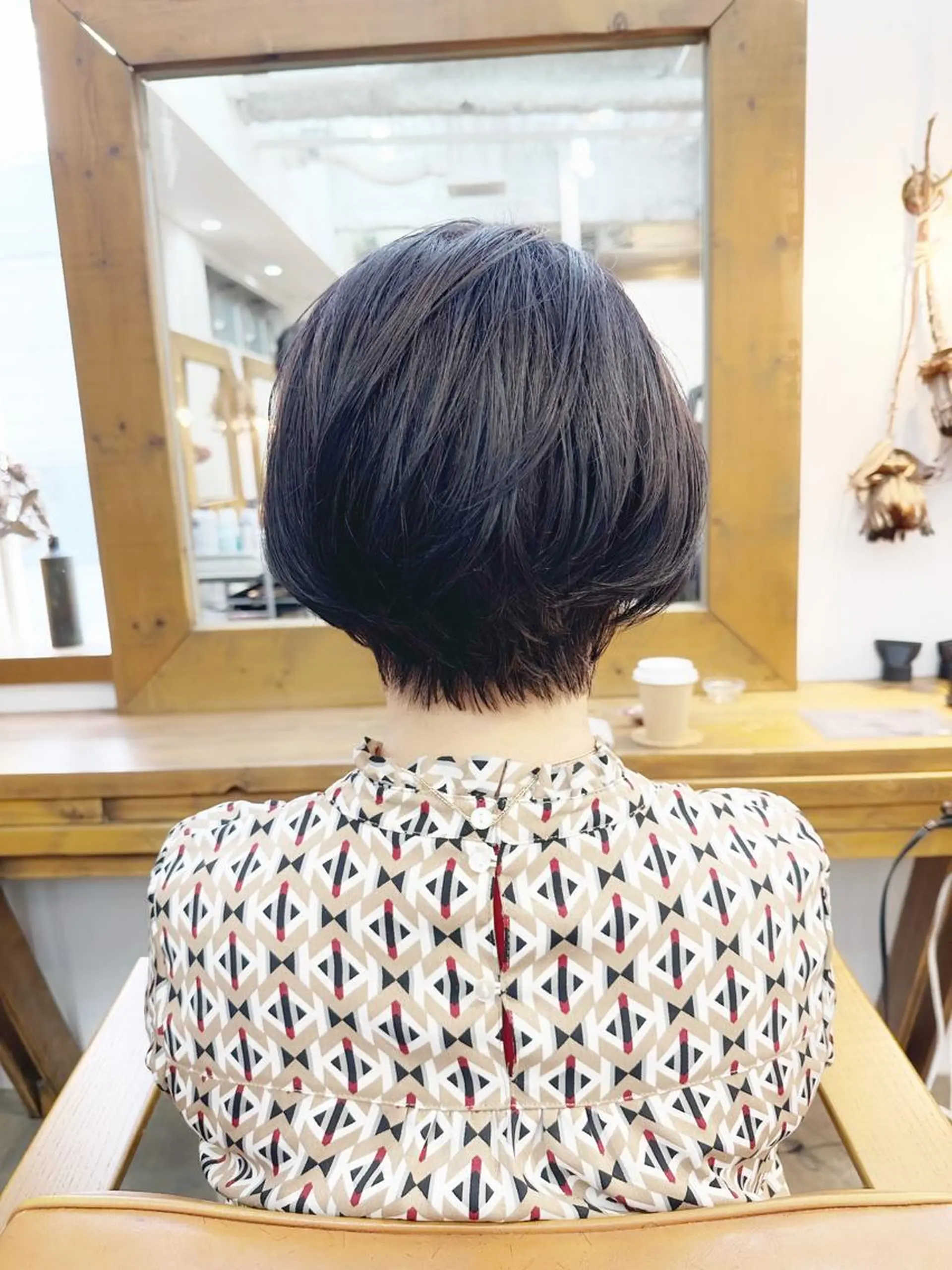 ショート ショートボブ ショートレイヤー ハンサムショート 丸みショート ボブ カット newline銀座所属・銀座ショート/ 大人ショート/金子涼のヘアスタイル