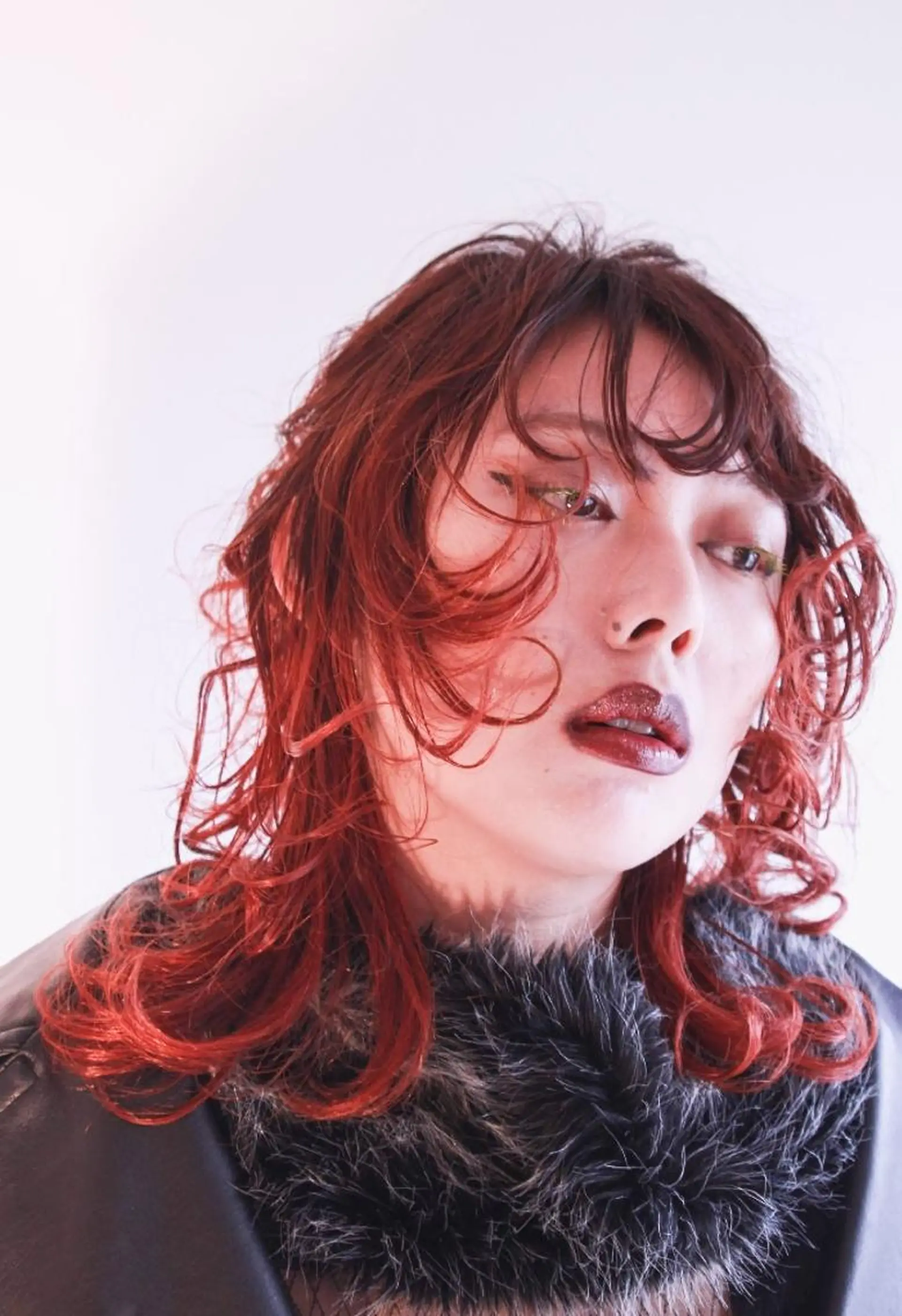 ミディアム カラー パーマ ミディアムパーマ ウルフカット カット パーマ トリートメント 浅野 翔馬のヘアスタイル
