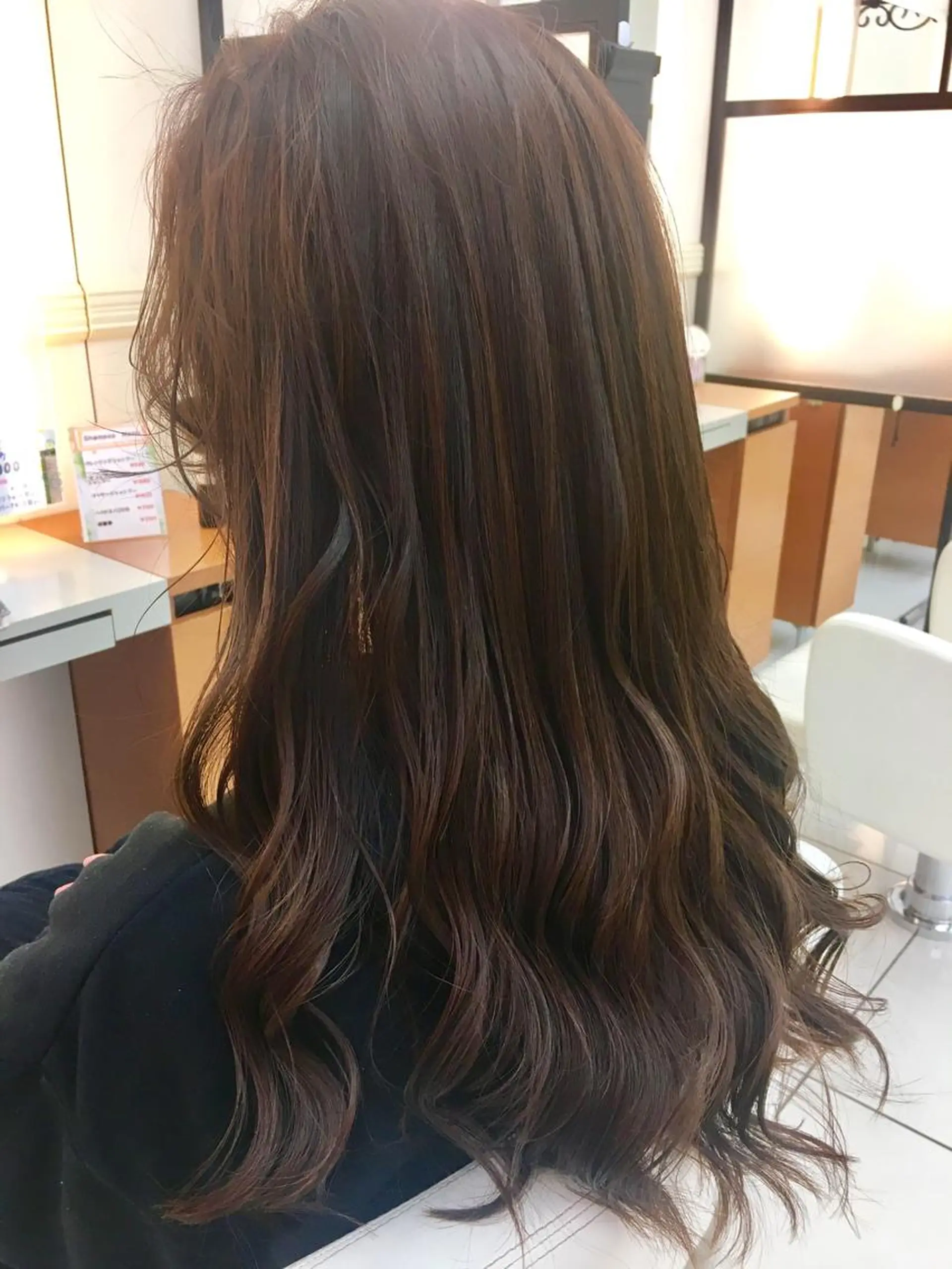 カラー イルミナカラー 外国人風カラー N° jillva ♦️川端裕司♦️のヘアスタイル