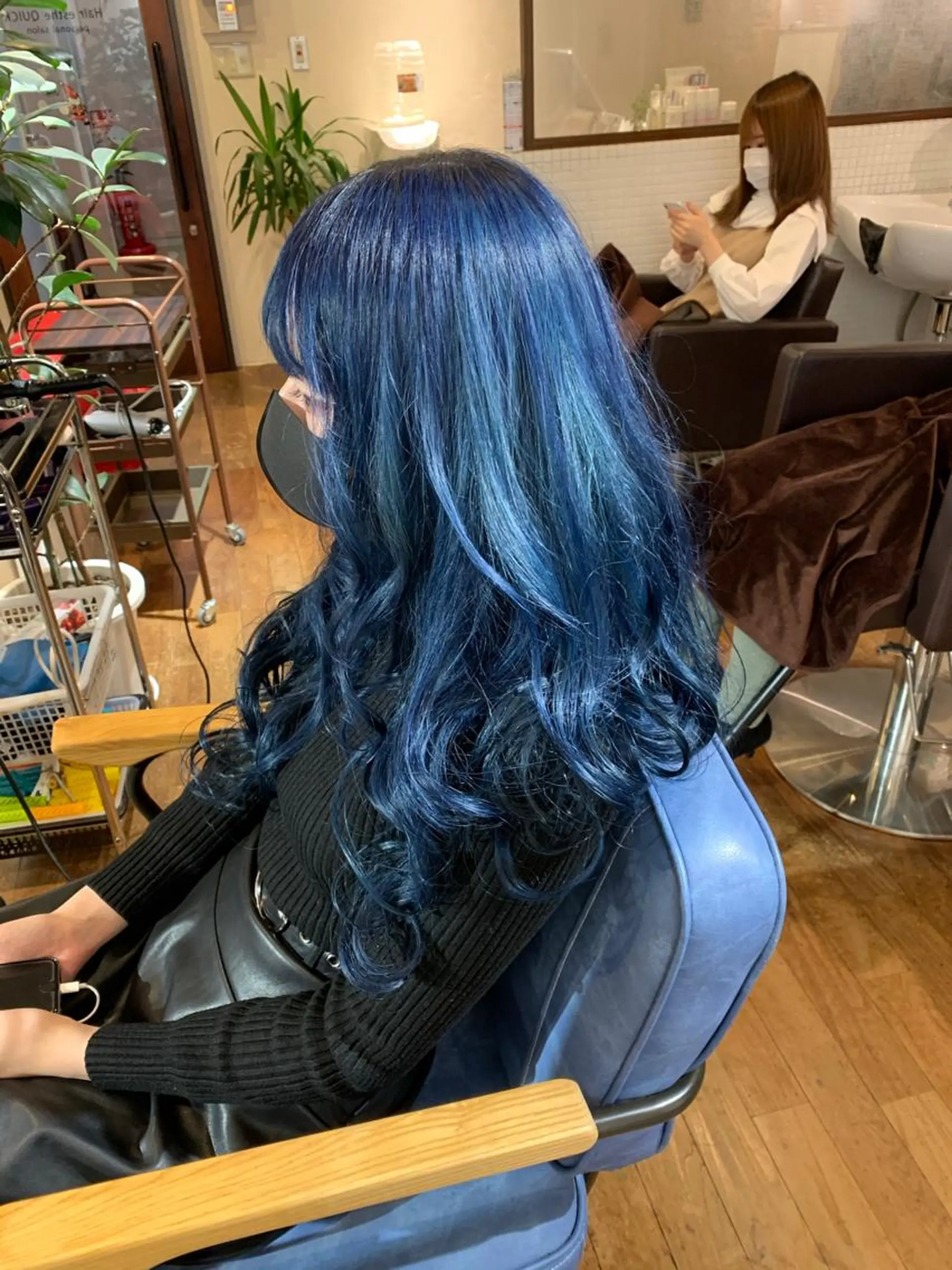 カラー I. NARUSEのヘアスタイル