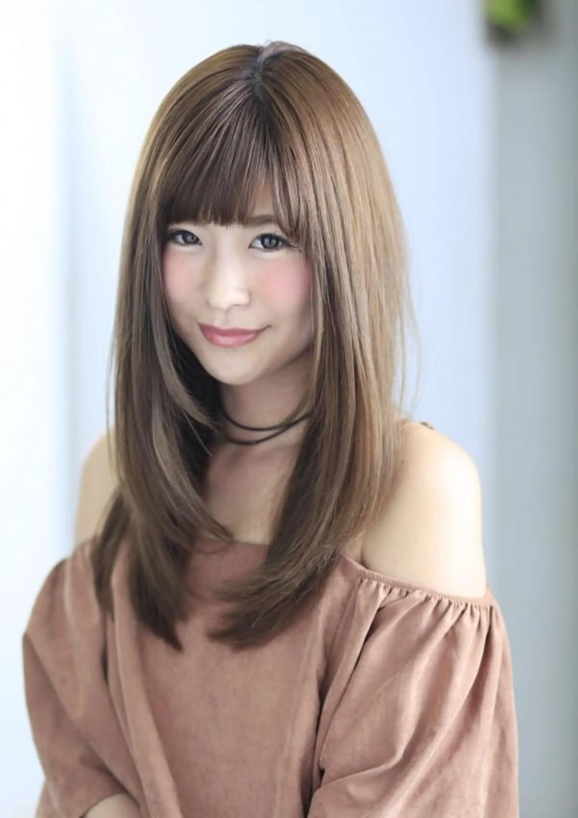 セミロング カット 縮毛矯正 北谷 拓之のヘアスタイル