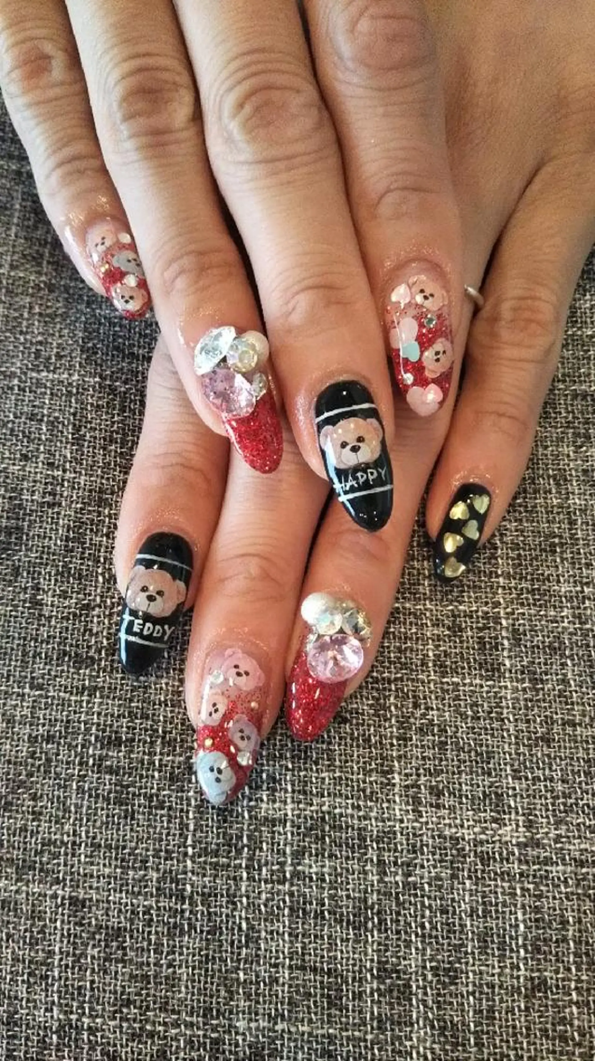 ネイル ゴージャス キラキラネイル スカルプネイル private salon mieのネイルデザイン