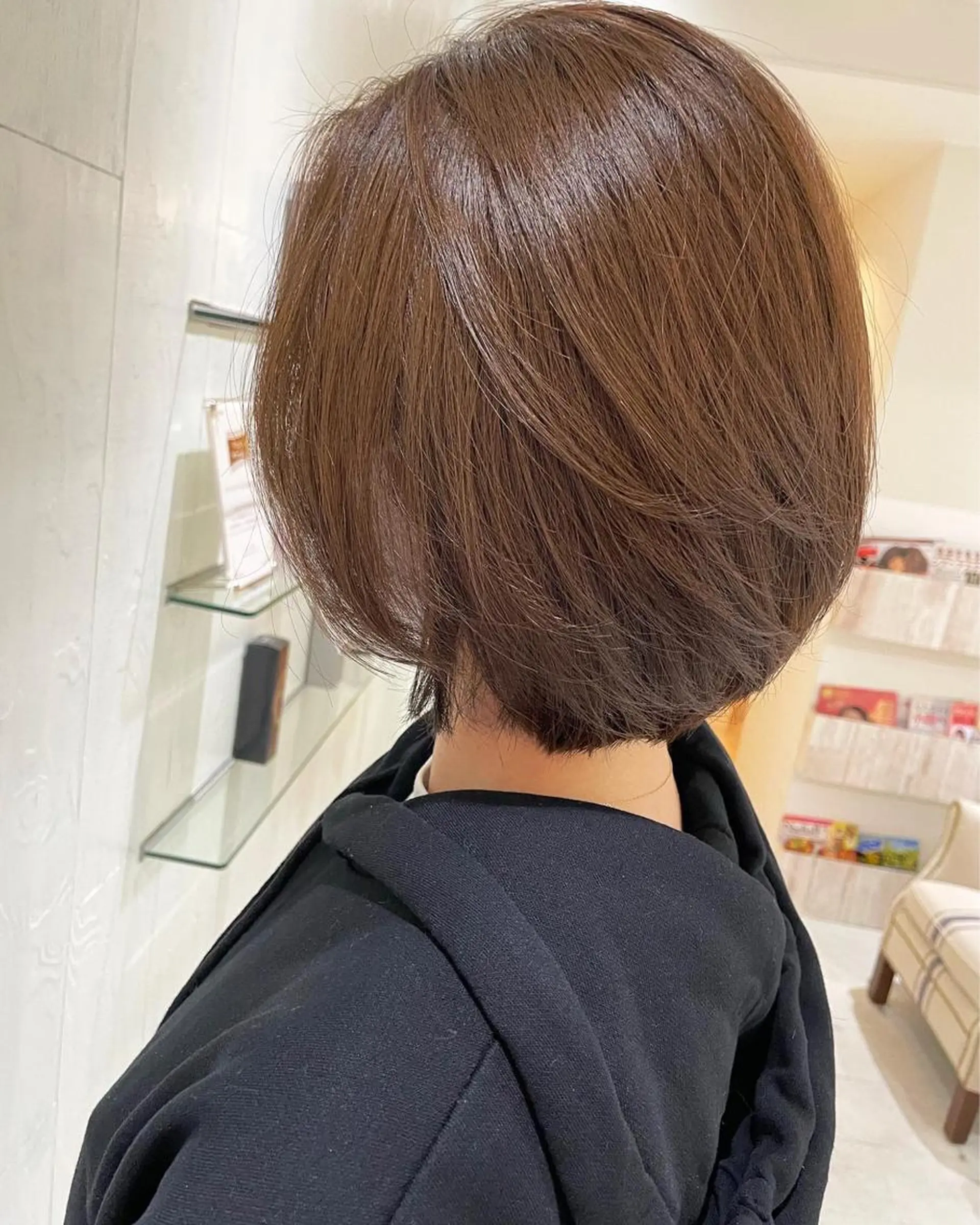 ミディアム カラー アッシュ 透明感カラー ボブ 外国人風カラー レイヤーカット カット ヘアカラー トリートメント 河合秀明/ショート /ボブ/レイヤーのヘアスタイル