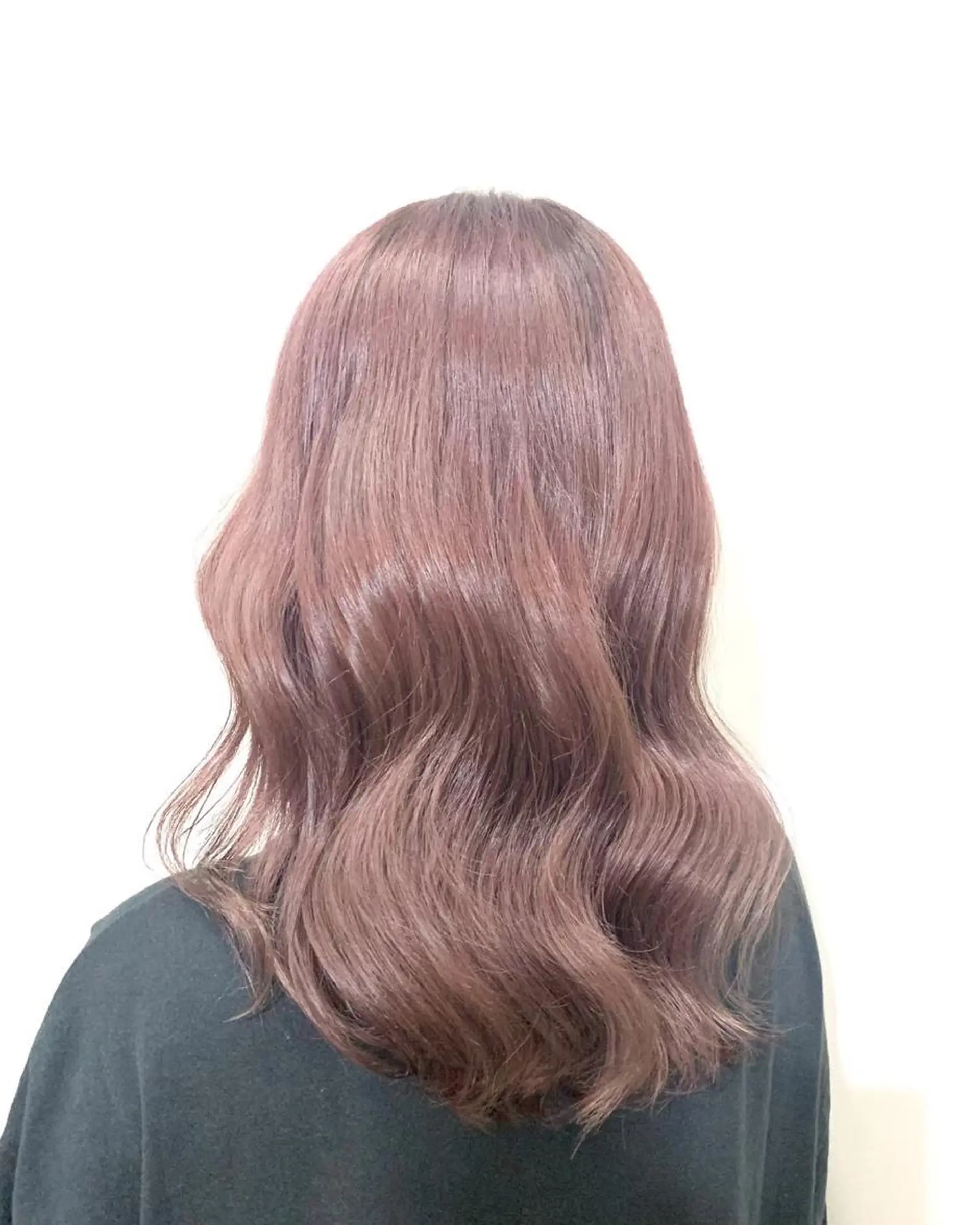 ミディアム カラー ヘアアレンジ ベージュカラー ピンクカラー ピンクベージュ ヘアカラー トリートメント ヘアセット 金子 廉のヘアスタイル