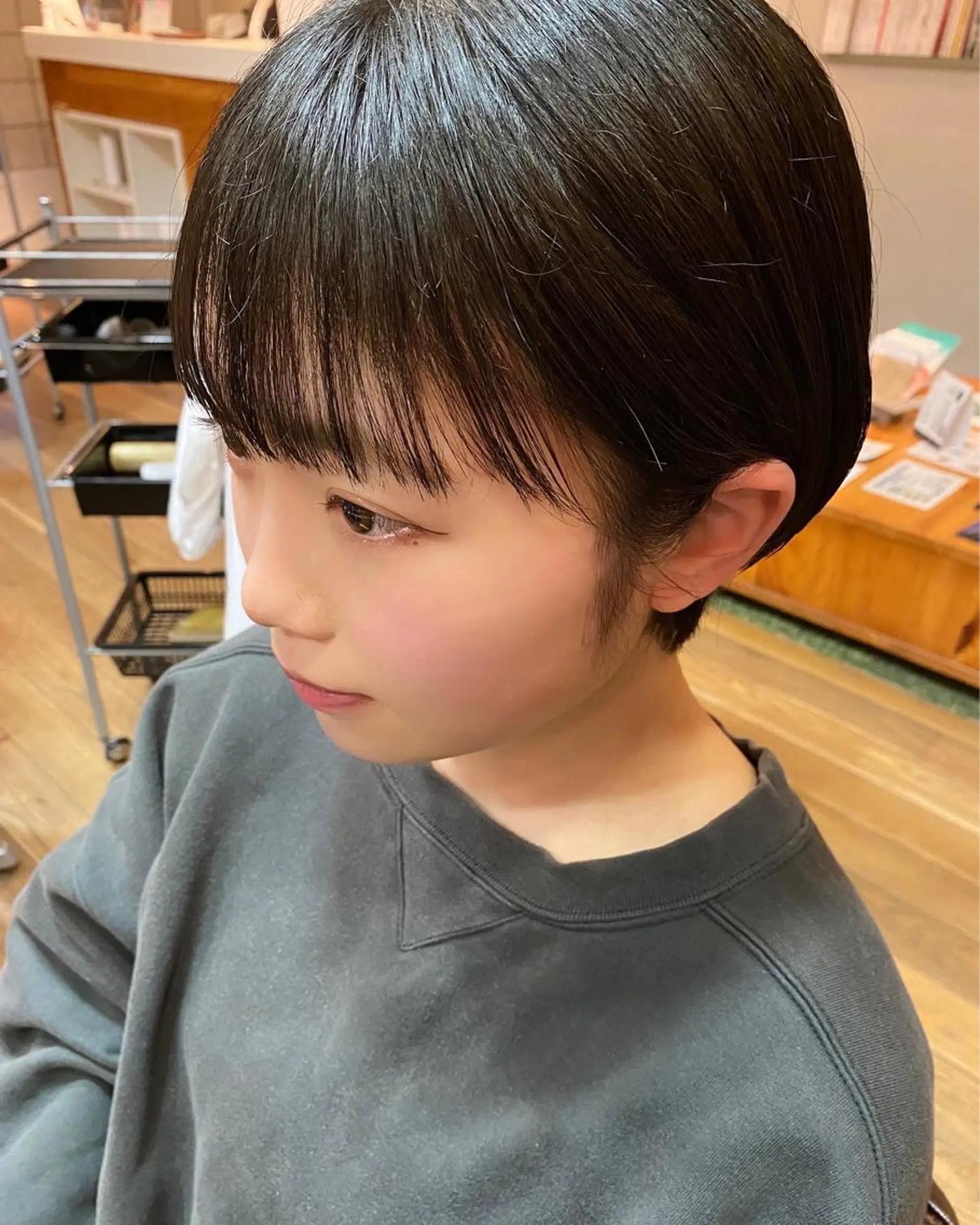 ショート 塩澤 榛奈のヘアスタイル