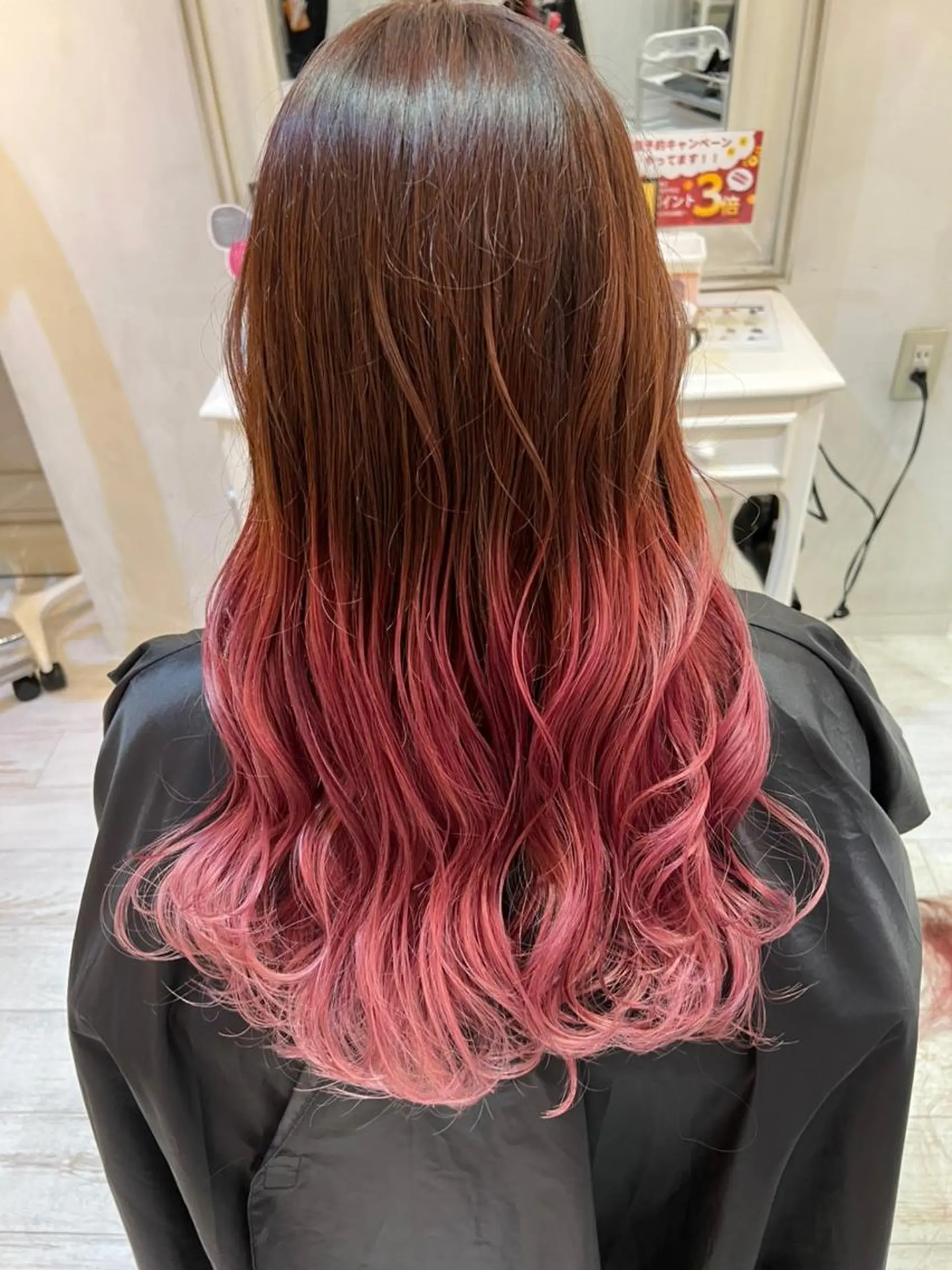 ロング カラー アディクシーカラー アクアカラー アッシュ バレイヤージュ ミストバング N° uairo 川崎西口店のヘアスタイル