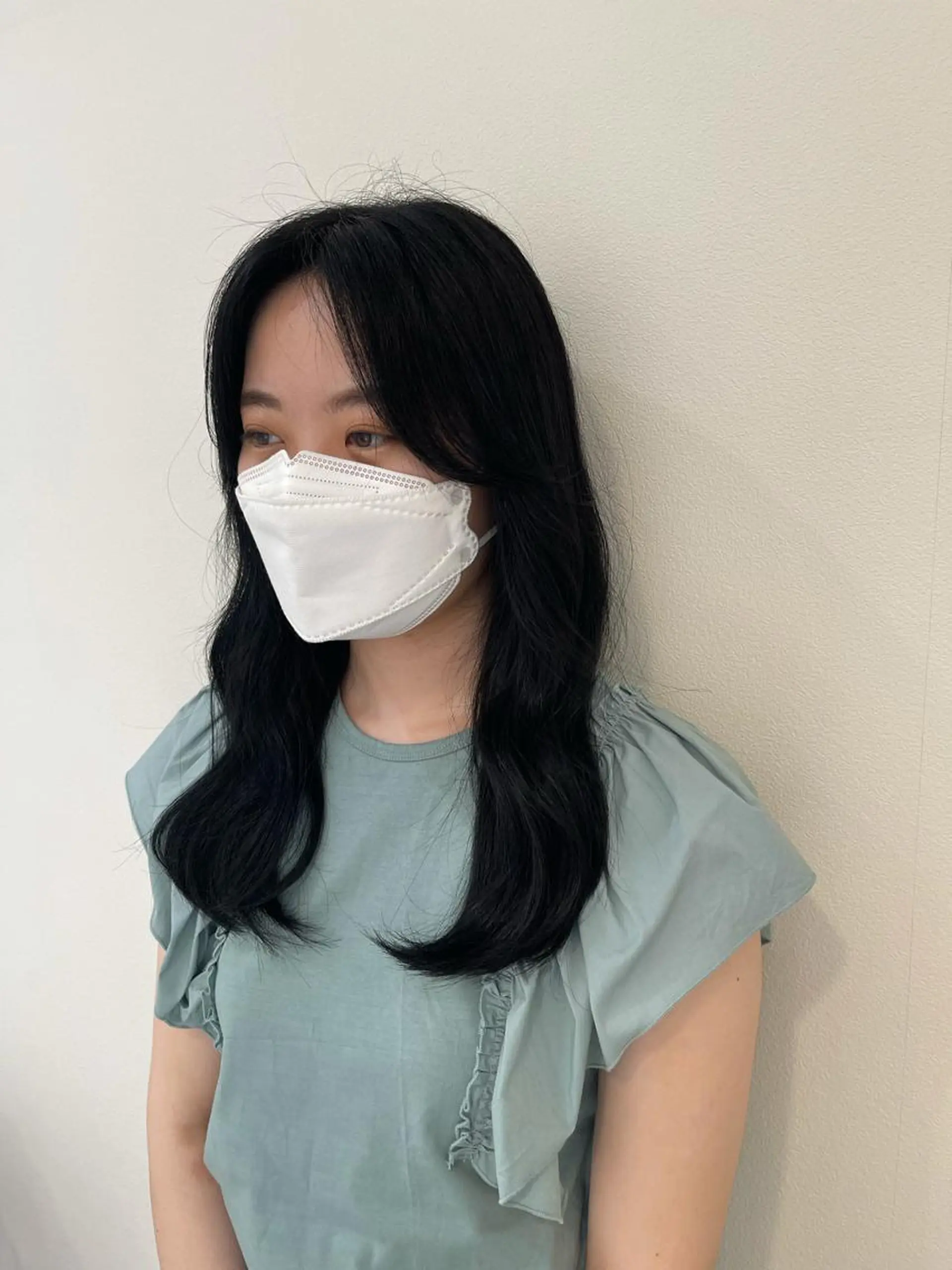 ロング カラー 黒髪 ブルーカラー ブルーブラック 韓国風ヘア カット ヘアカラー トリートメント 🫧chinatsu 🫧のヘアスタイル