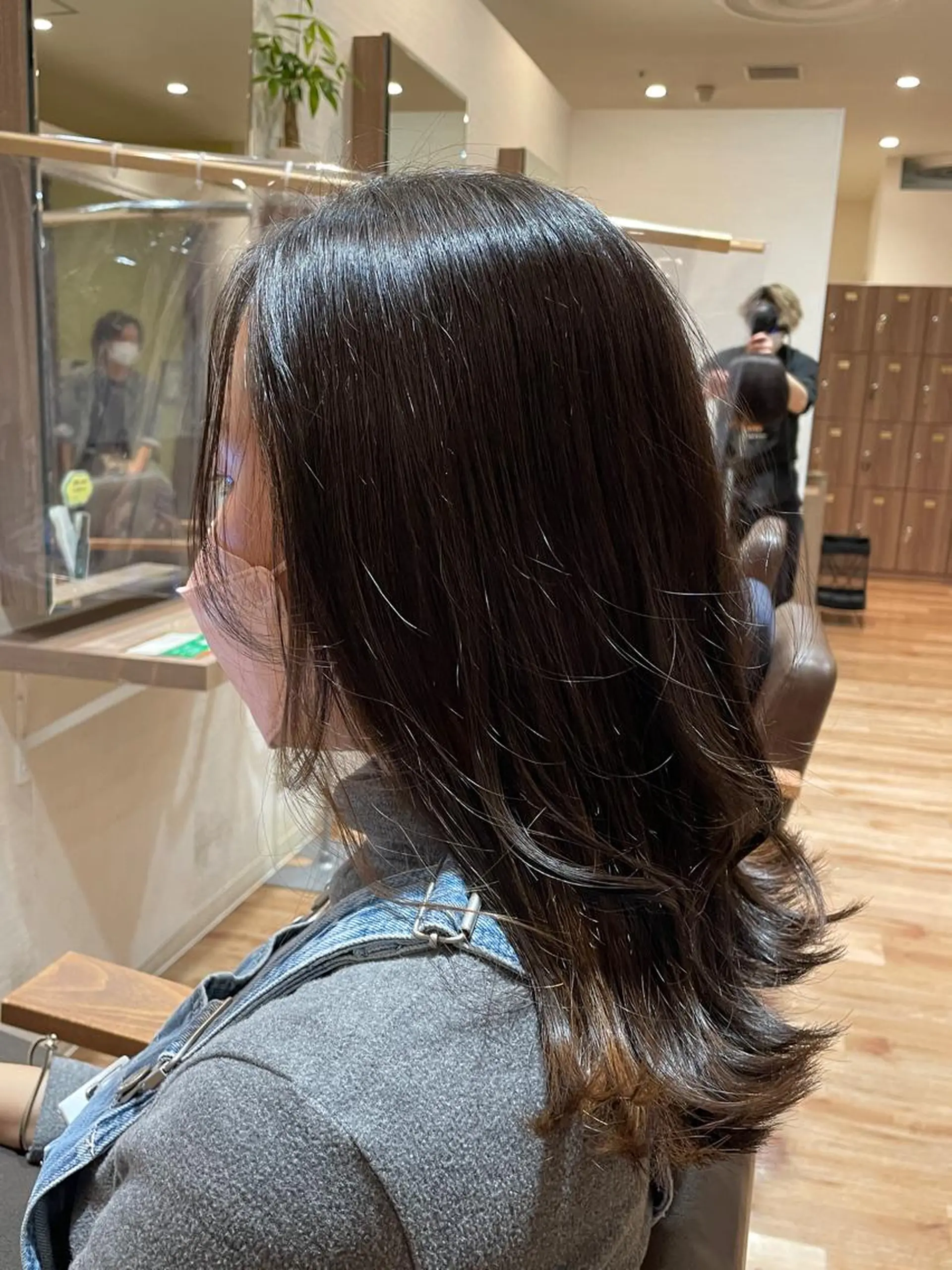 ミディアム 菅野 洸のヘアスタイル