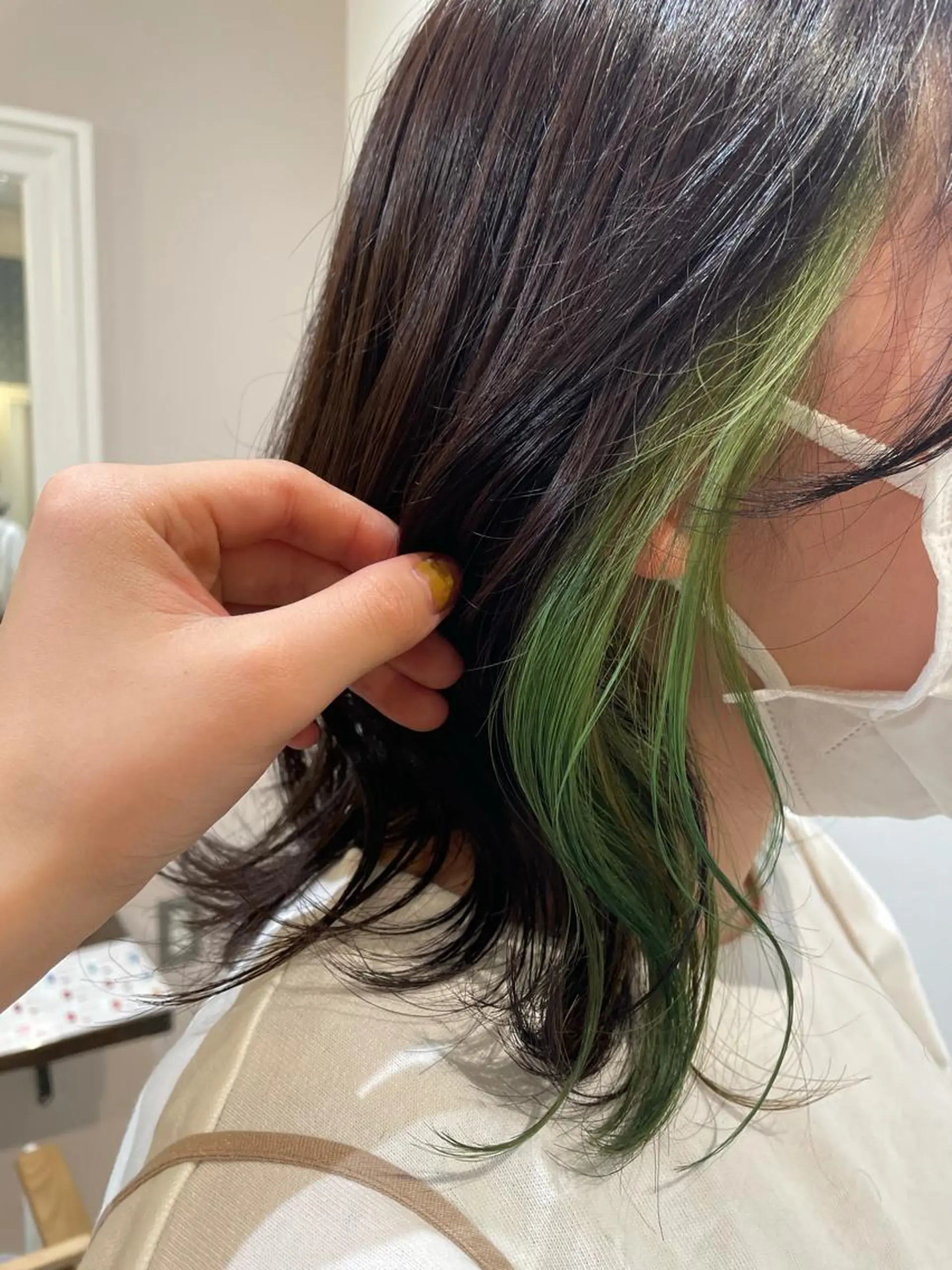 ミディアム カラー イヤリングカラー 酒見 里奈のヘアスタイル