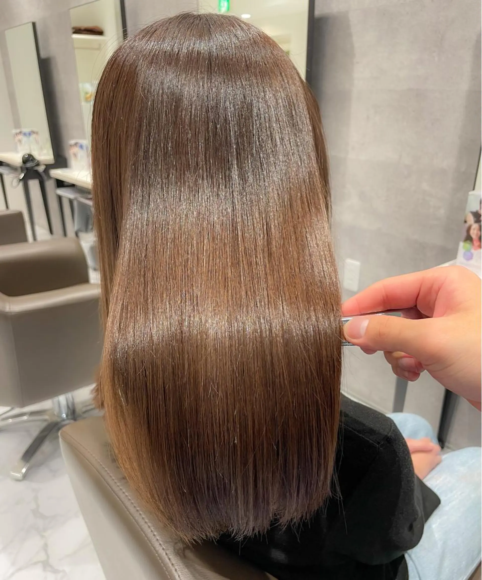 セミロング 坂本 理輝のヘアスタイル