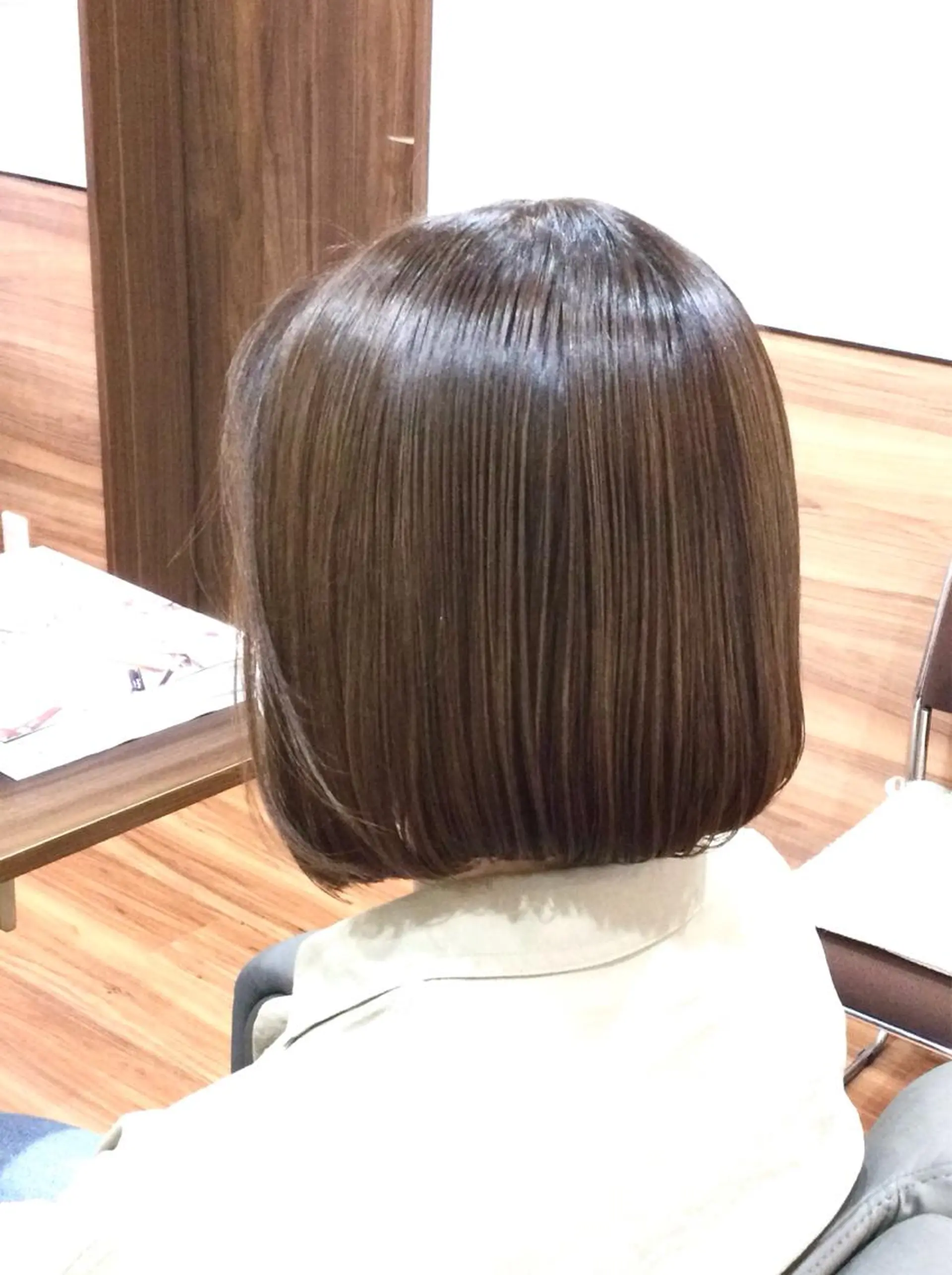 ミディアム カラー ボブ カット Annon プライベートサロンのヘアスタイル