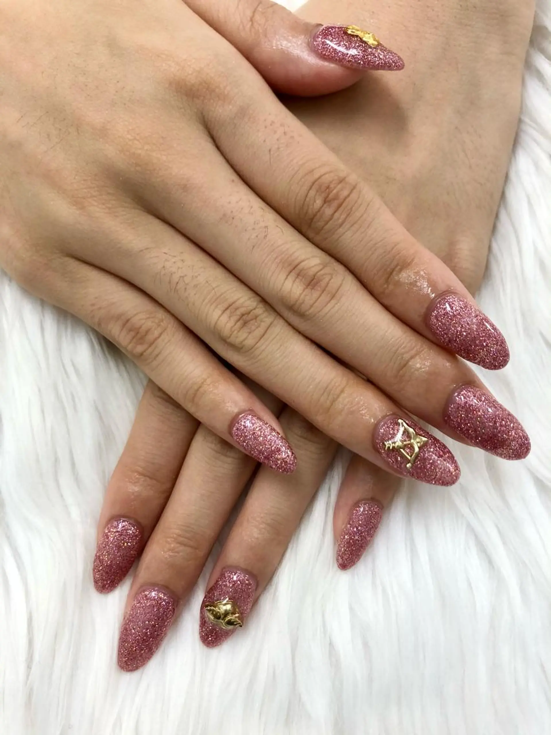 ネイル MADIA藤沢所属・MADIA MEGUのネイルデザイン