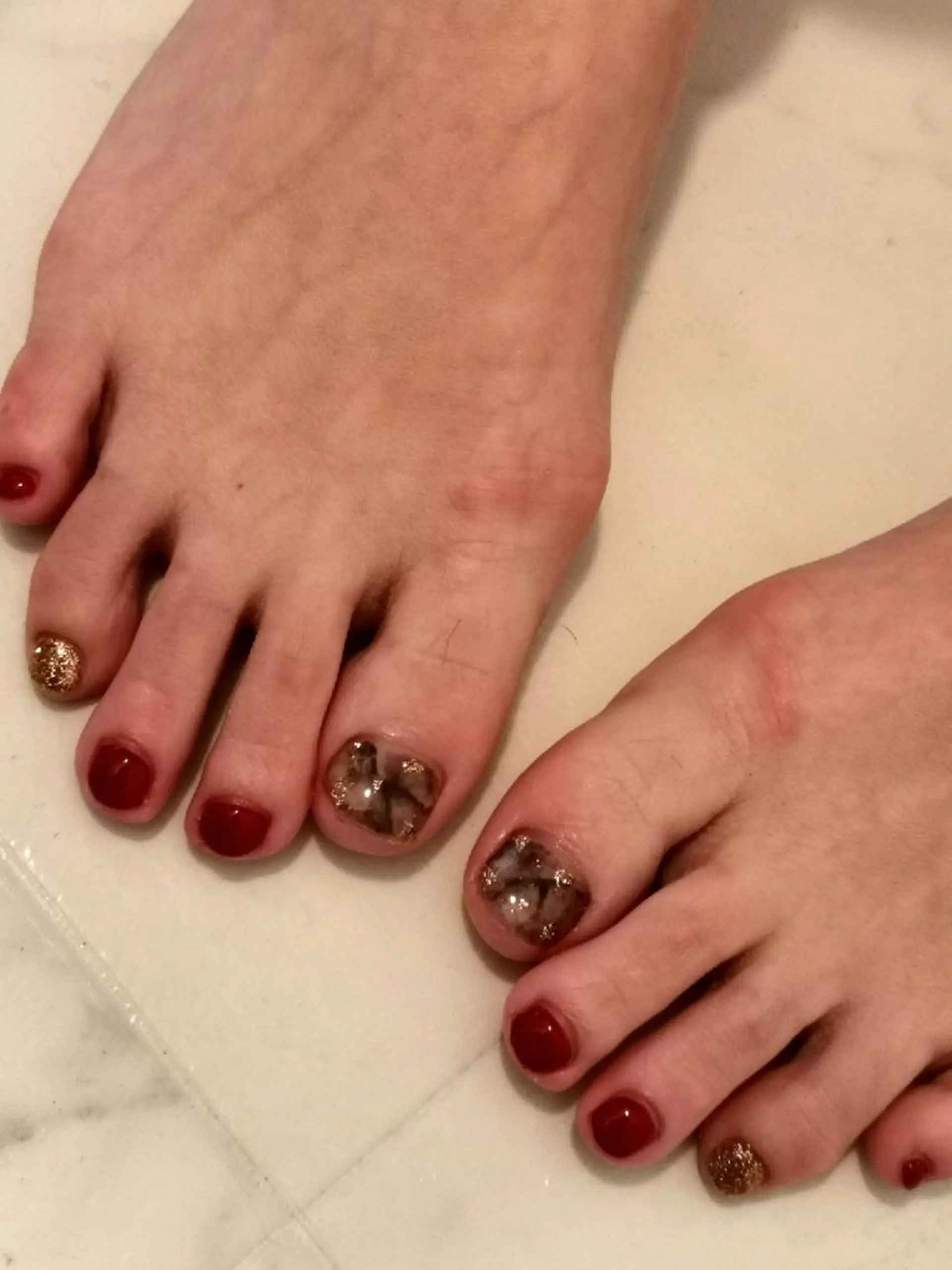 ネイル 大理石ネイル(マーブル) フットネイル 人気エリア💖完全個室【ルリエ】所属・ネイルサロン Lelienルリエのネイルデザイン