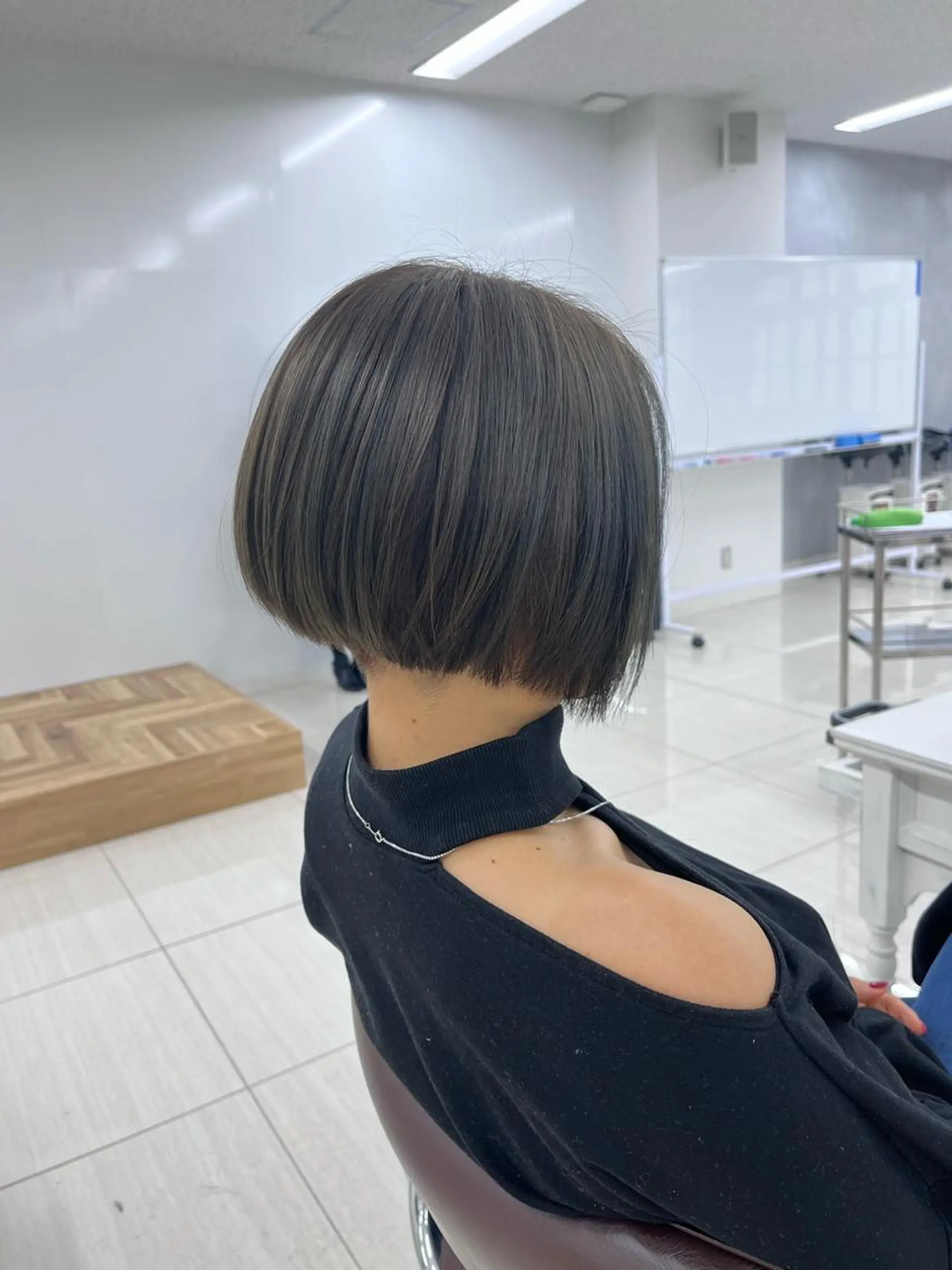 ショート ショートヘア youres  hair  髪質改善トリートメント&ヘッドスパ新宿三丁目店所属・髪質改善 芝井千晶のヘアスタイル