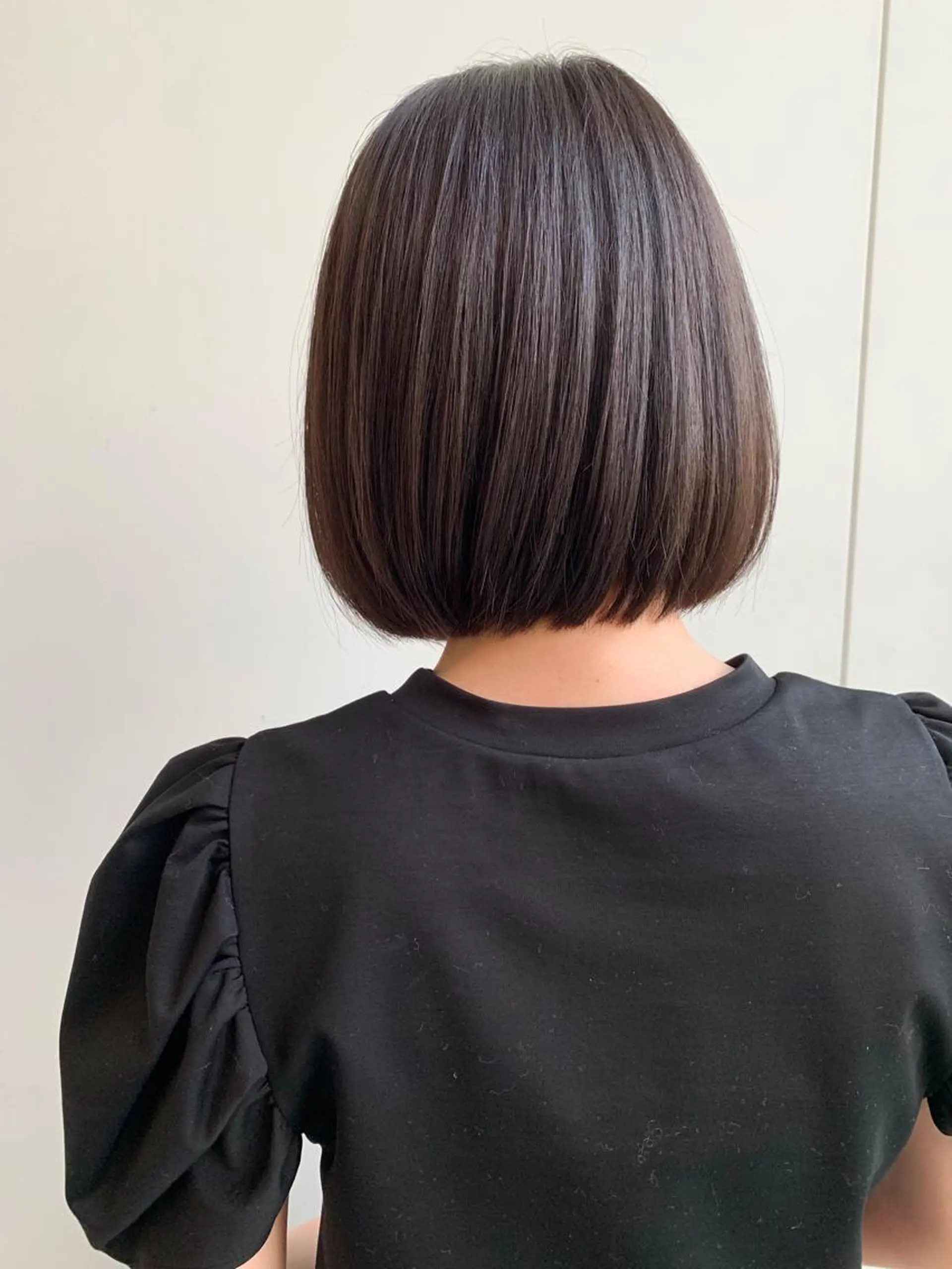 ショート カラー 透明感カラー グレージュ ボブ カット ヘアカラー トリートメント Beach private salon所属・Beach 代表 KENTAのヘアスタイル