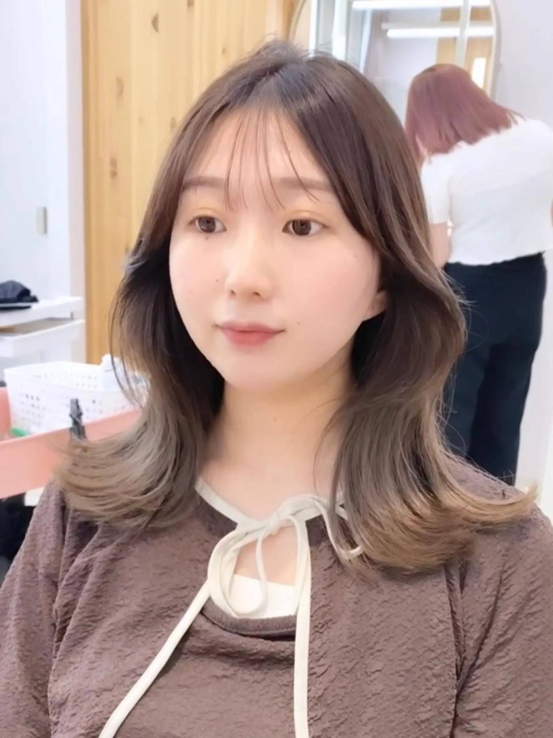 ミディアム くびれヘア カット ヘアカラー トリートメント 韓国くびれレイヤー 🇰🇷はづきのヘアスタイル