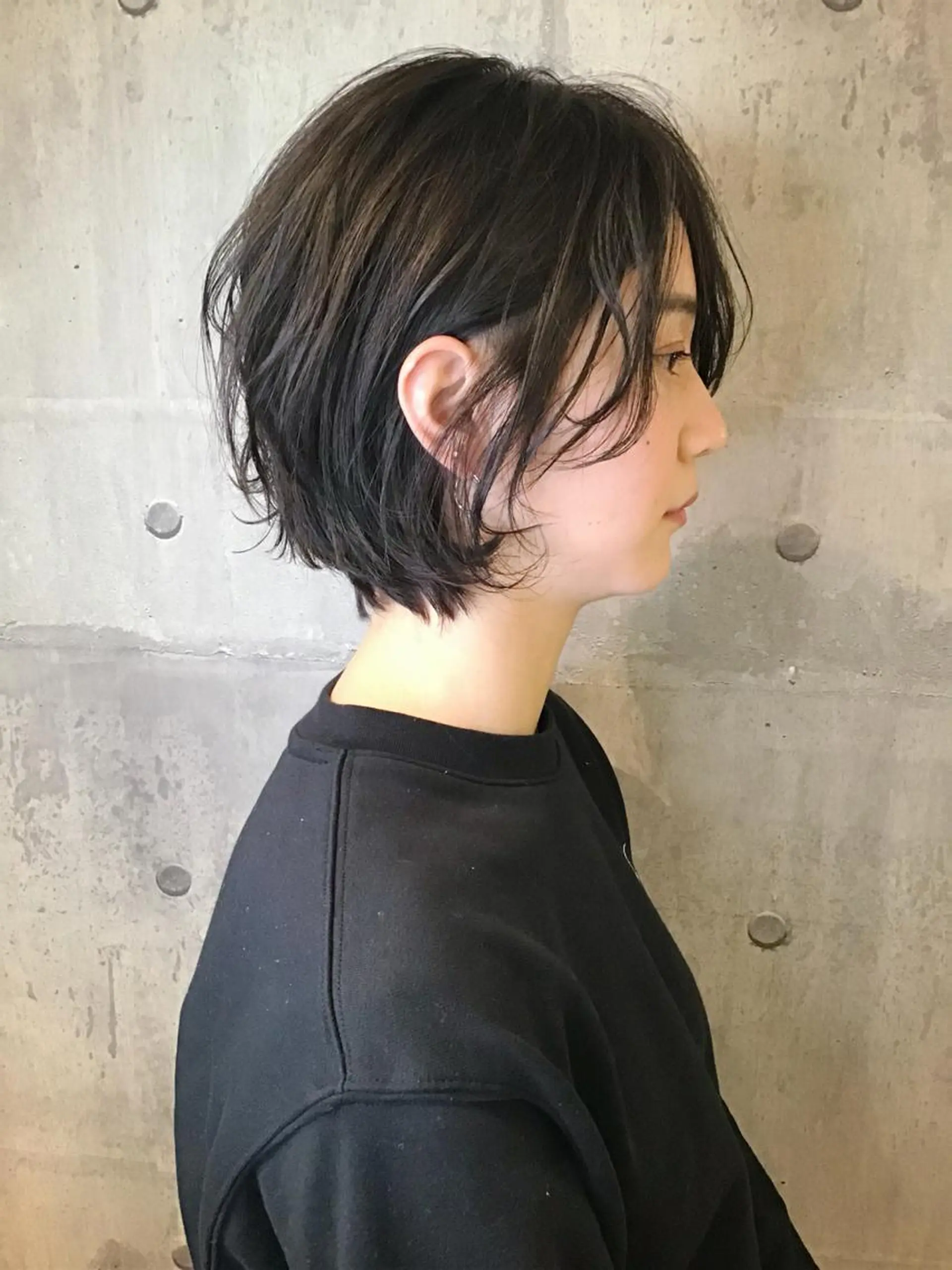 ショート カラー グレージュ カット ヘアカラー トリートメント 髪質改善ｶﾗｰ ｹｱﾌﾞﾘｰﾁ/ﾀﾑのヘアスタイル