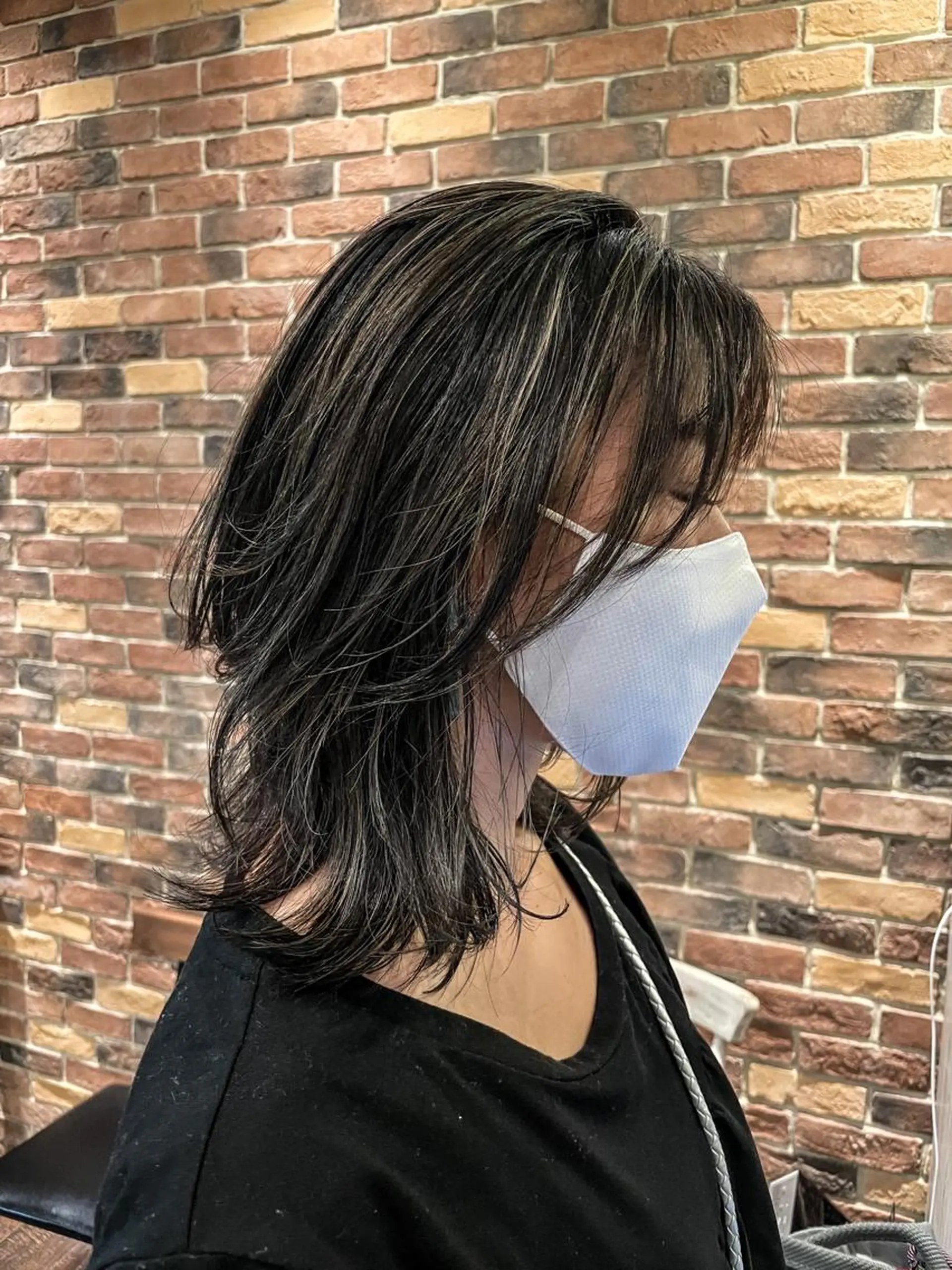 ミディアム カラー レイヤーカット アイジマヒロ vagueのヘアスタイル