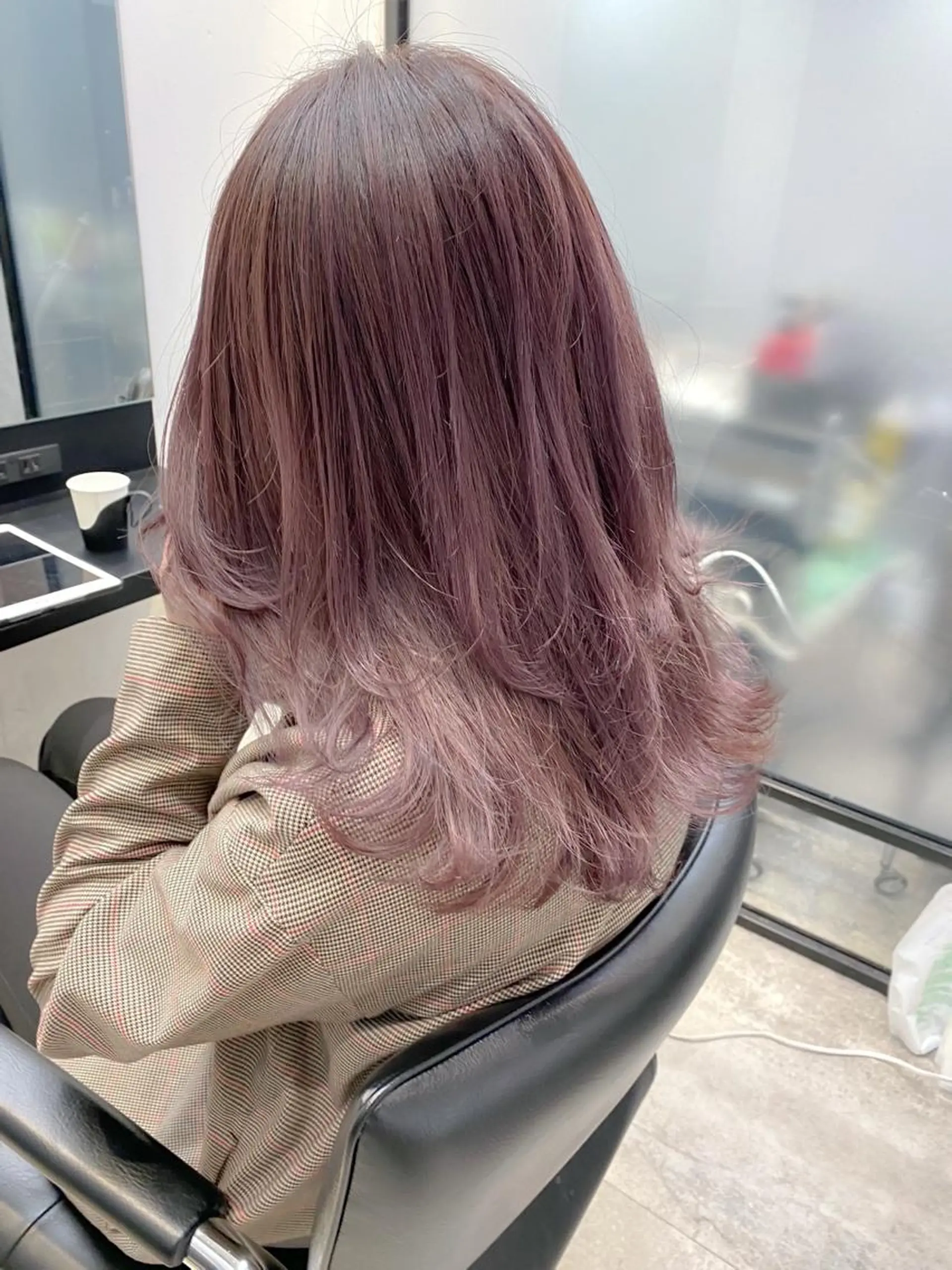 セミロング カラー ベージュカラー ラベンダーカラー ラベンダーベージュ カット ヘアカラー トリートメント kaho🧸 / 大人styleのヘアスタイル