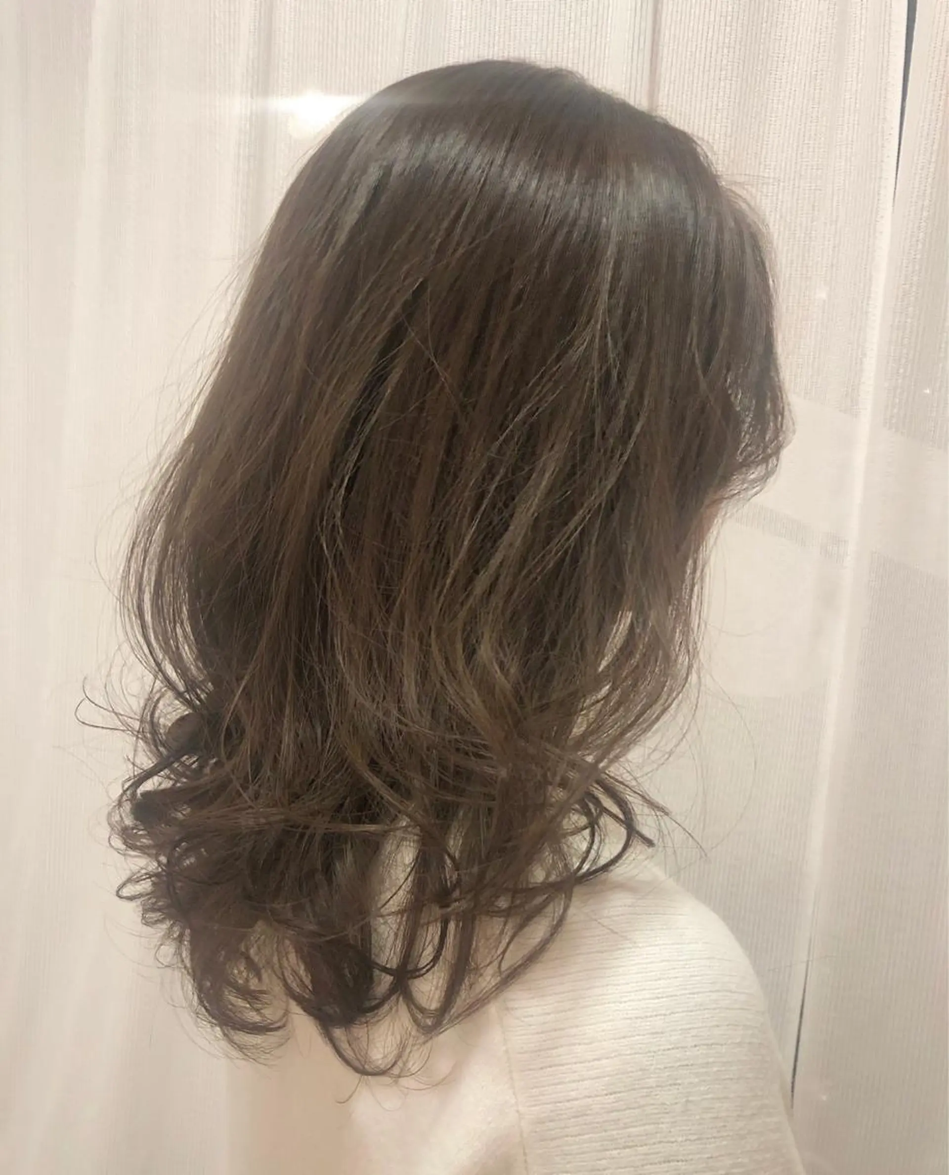 セミロング カット ヘアカラー トリートメント village所属・スタイリスト 佑梨のヘアスタイル