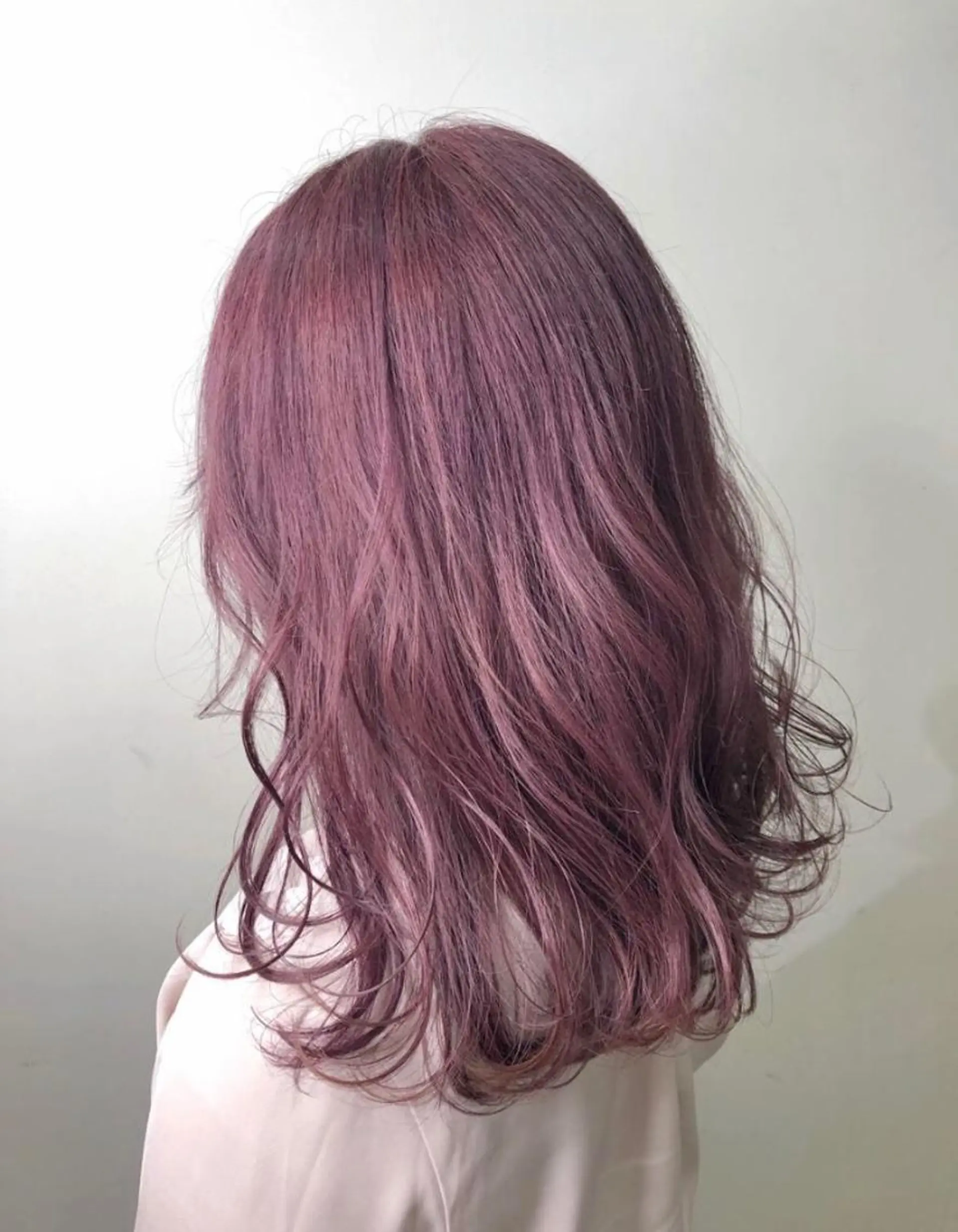 セミロング カラー ベージュカラー ブリーチ 透明感カラー ピンクカラー ピンクベージュ Kimura Miyukiのマツエク・マツパデザイン