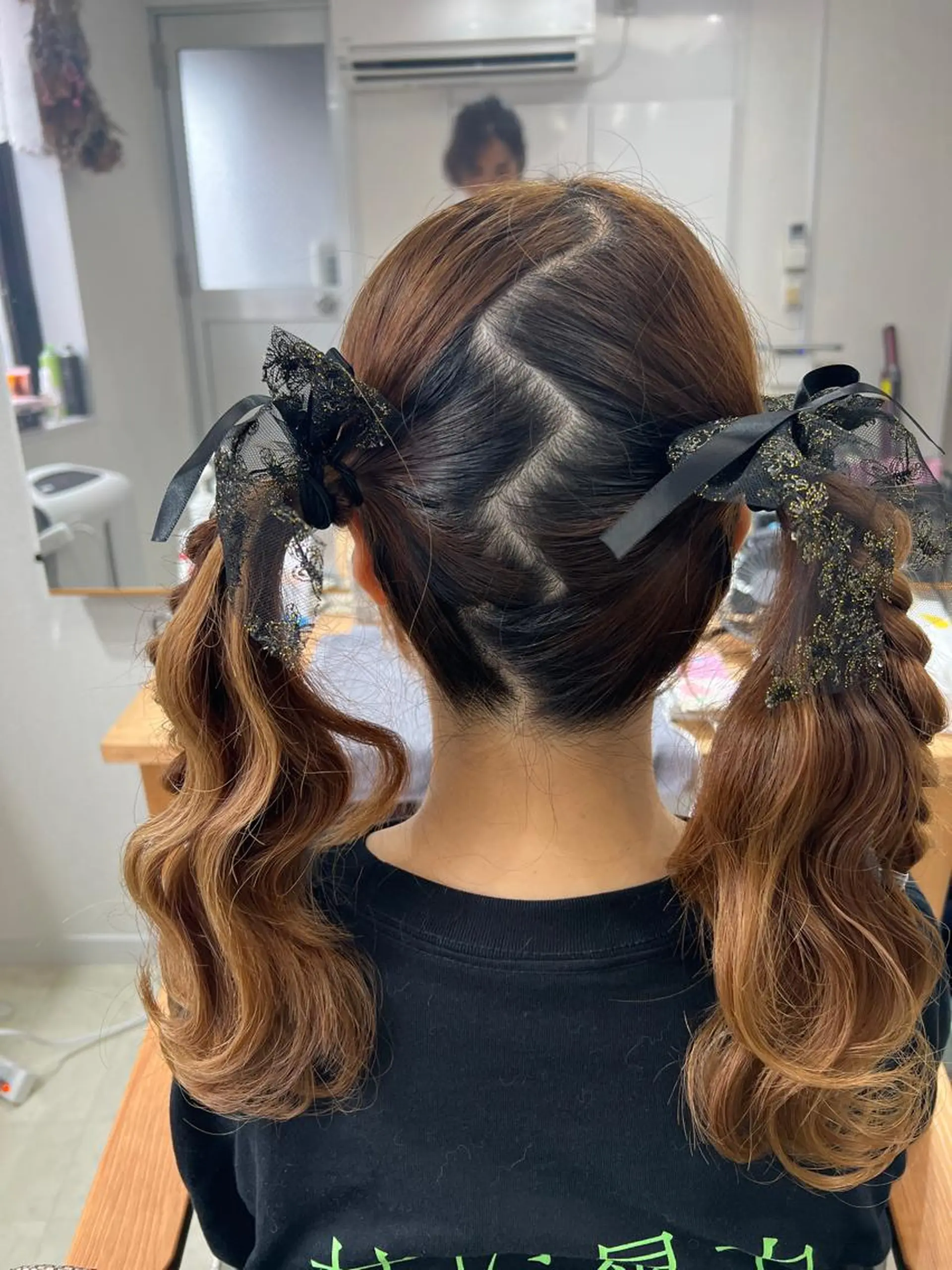 ロング ヘアアレンジ ツインテール 三つ編み 山室 敬義のヘアスタイル