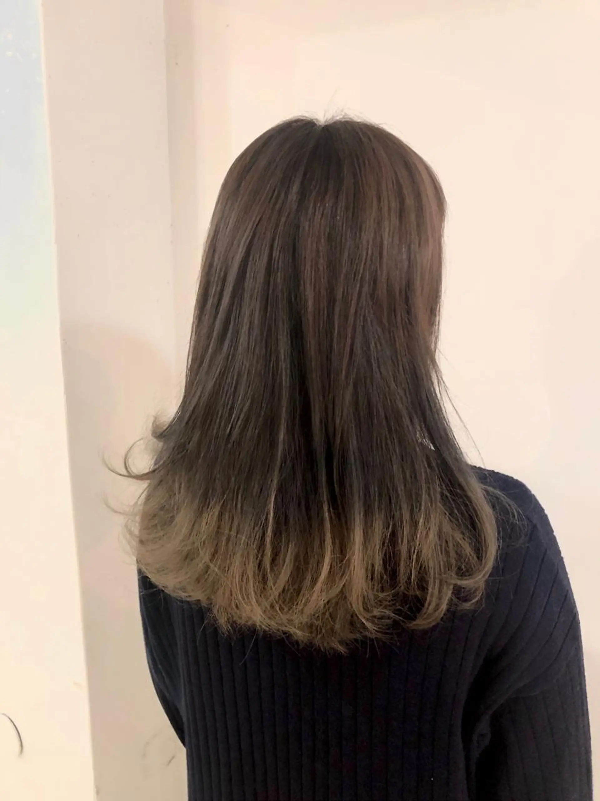 セミロング アッシュ 【髪質改善】Cyan 中村ちゅんみのヘアスタイル