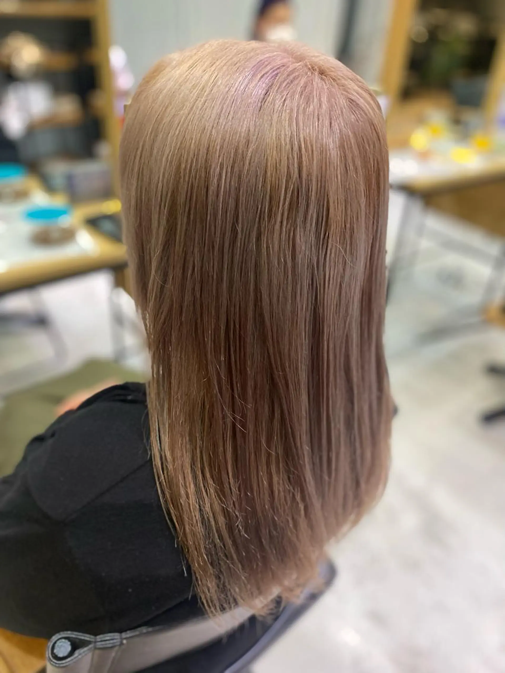 ロング 艶髪・透明感カラー・ 韓国ヘア・Yuriのヘアスタイル