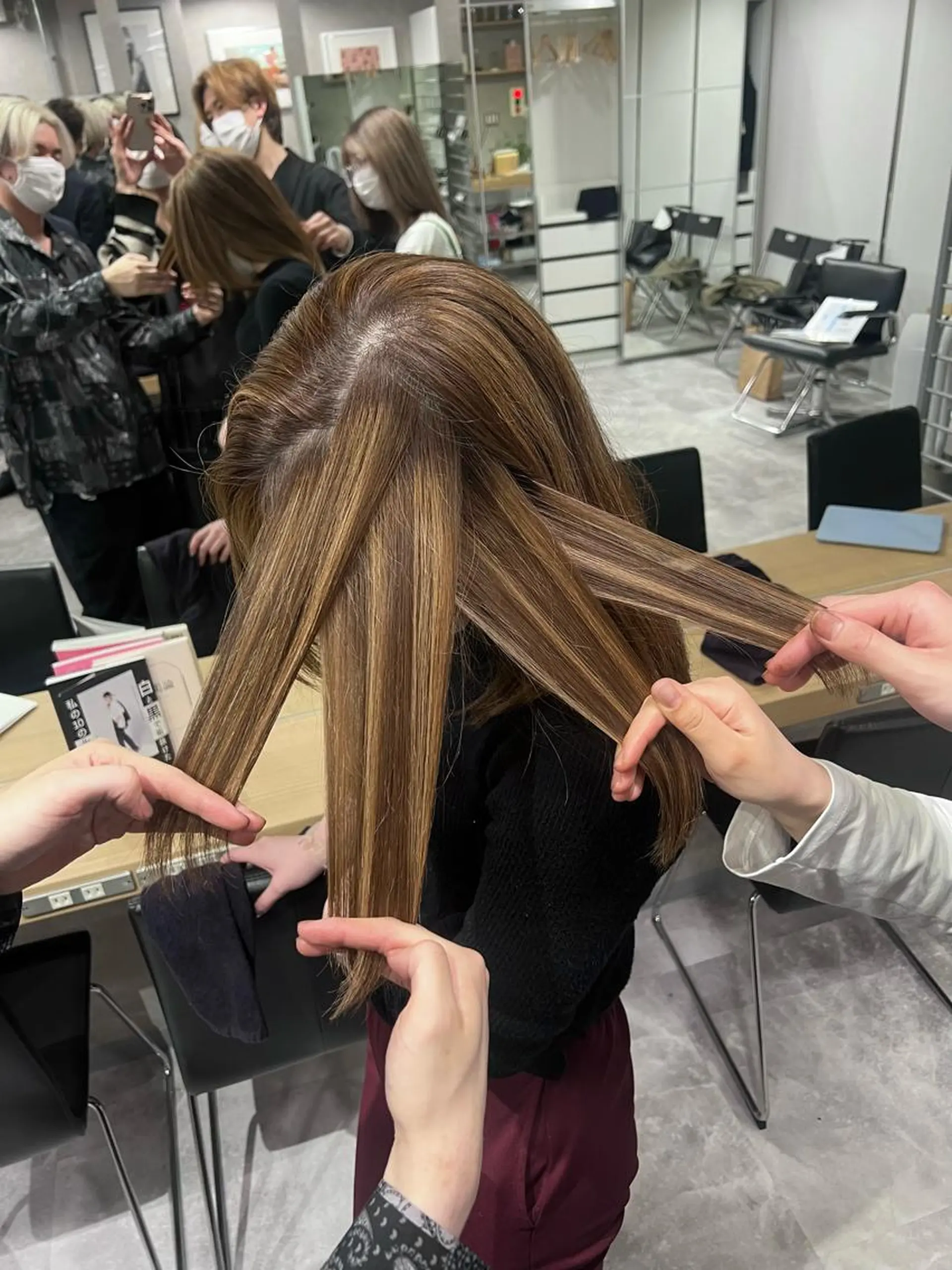 ミディアム ハイライト REDEAL SHIBUYA所属・maya/レイヤー カット/ミインパーマのヘアスタイル