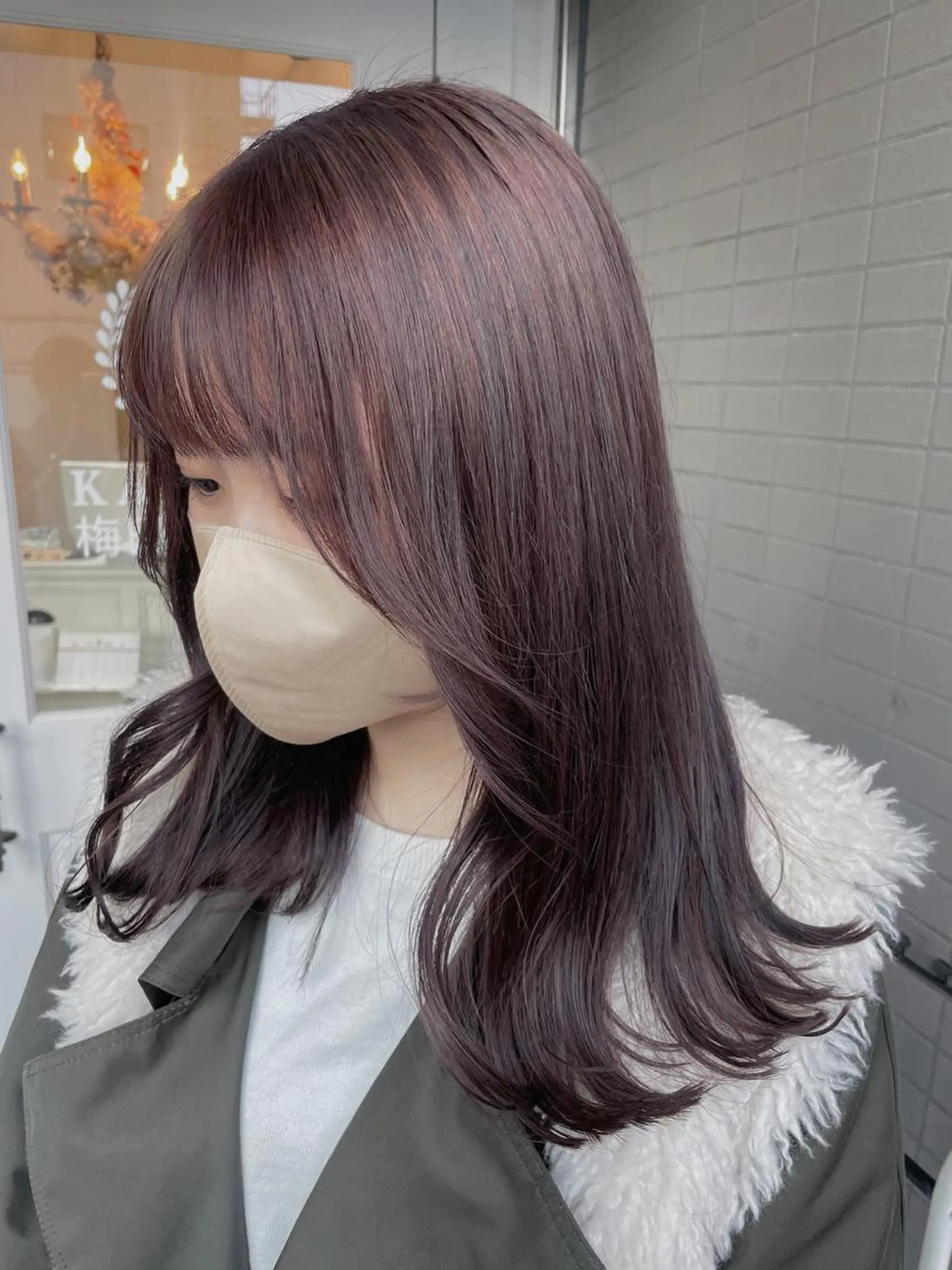 セミロング カラー ヘアアレンジ ブリーチ グレージュ ラベンダーカラー ラベンダーグレージュ ラベンダーグレー ヘアカラー トリートメント KAYLEE Juriのヘアスタイル