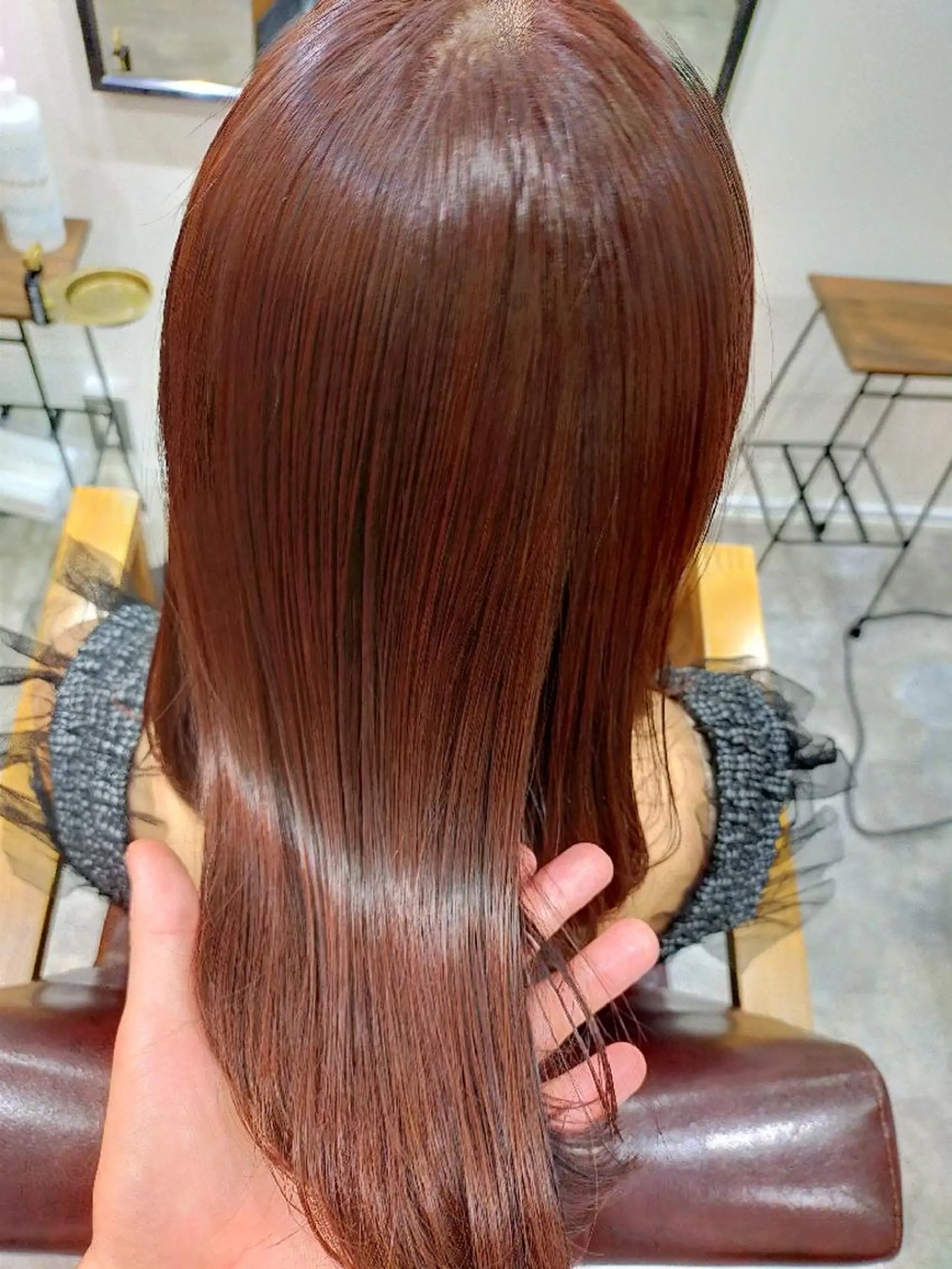 ロング カラー キッズ カット ヘアカラー トリートメント SUN GLOW  サングロウ所属・ナカノメ トシアキのヘアスタイル