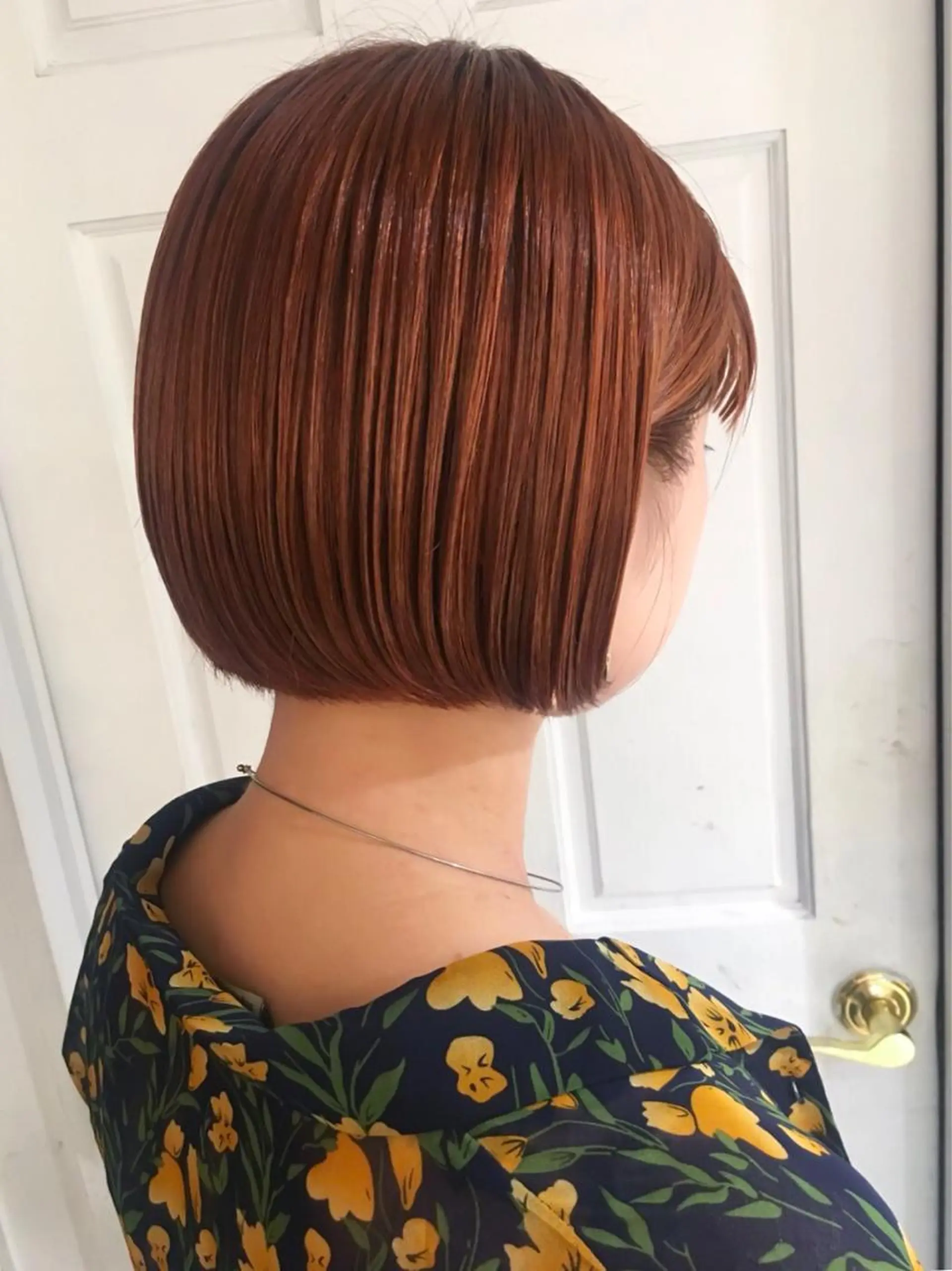 ショート カラー オレンジ カット ヘアカラー トリートメント 齋藤 咲のヘアスタイル