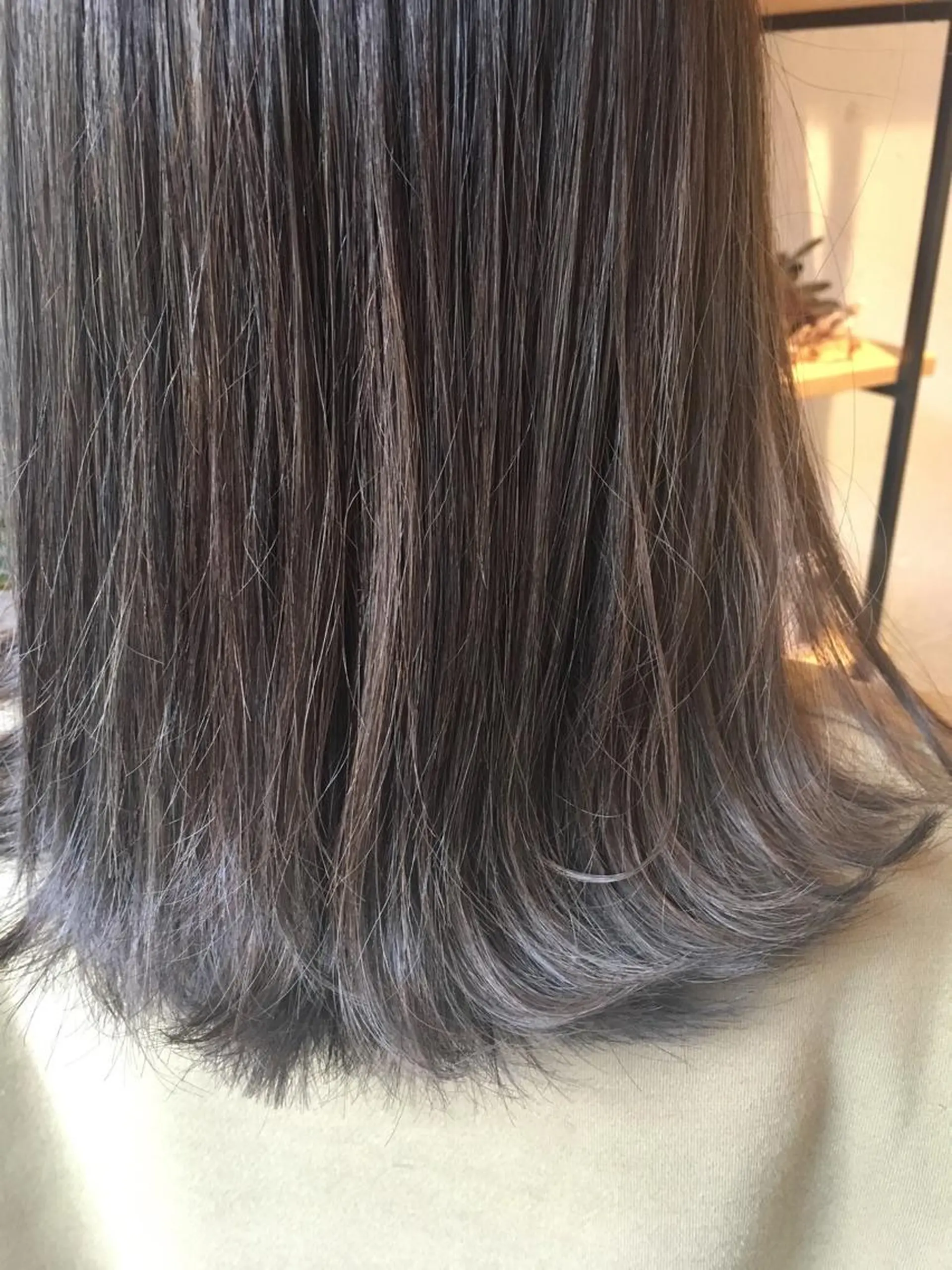 ミディアム カラー 透明感カラー グレージュ ハイライトカラー イルミナカラー ハイライト カット ヘアカラー トリートメント 💈平島 拓也💈のヘアスタイル