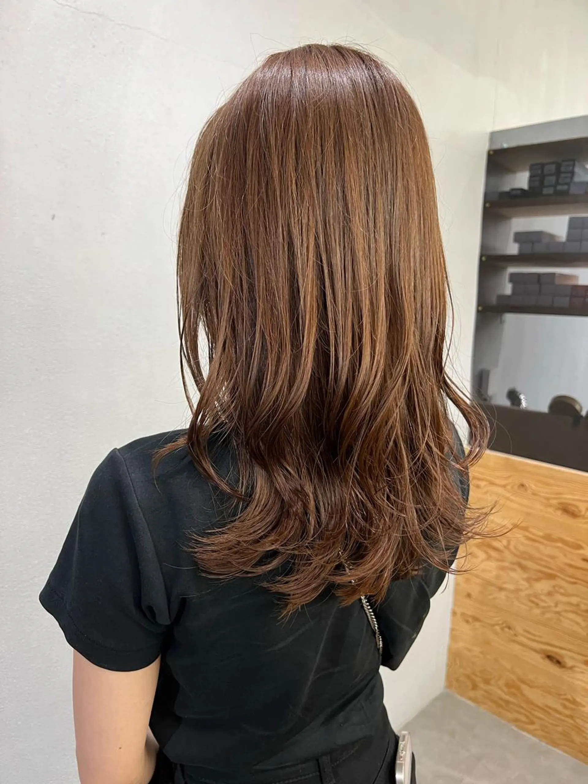 ミディアム カット ヘアカラー 亀田 泰生のヘアスタイル