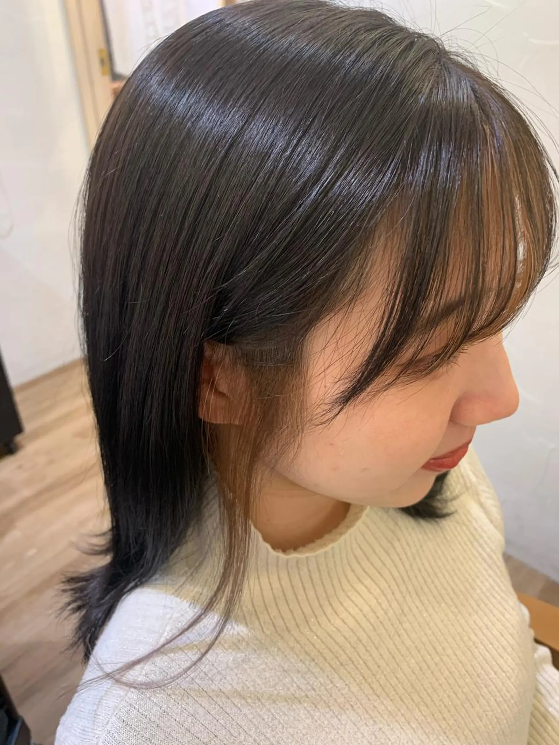 セミロング カラー 林 花鈴🐇🌸のヘアスタイル