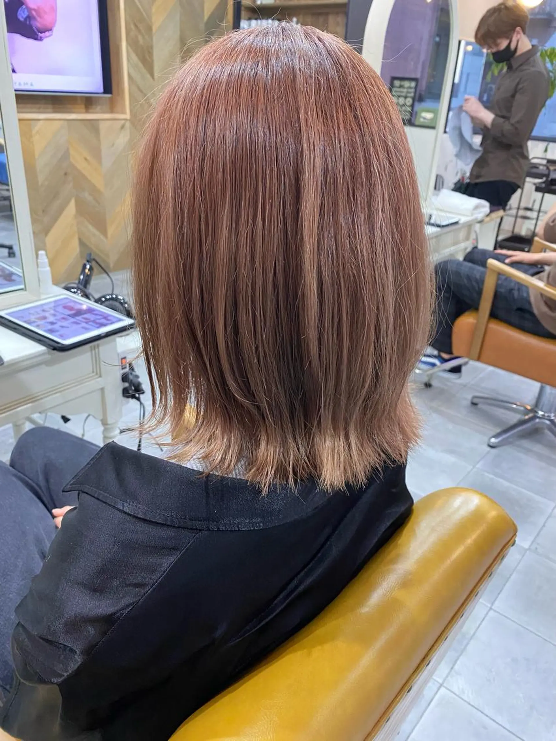 ミディアム カラー SHIAN立川 及川望のヘアスタイル