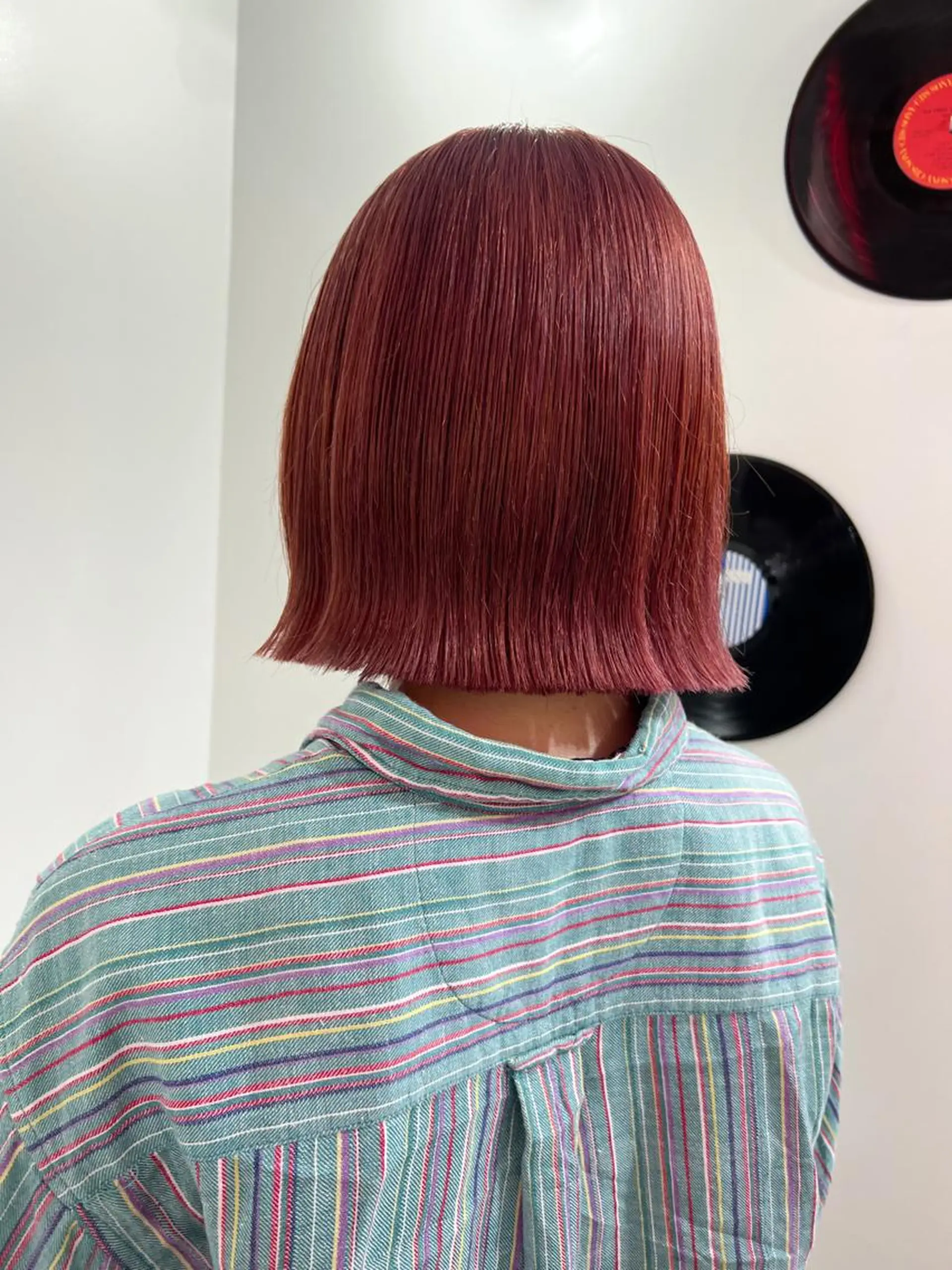 ショート カラー 🧨ブリーチー×ボブ レイヤー💎じゅえるのヘアスタイル