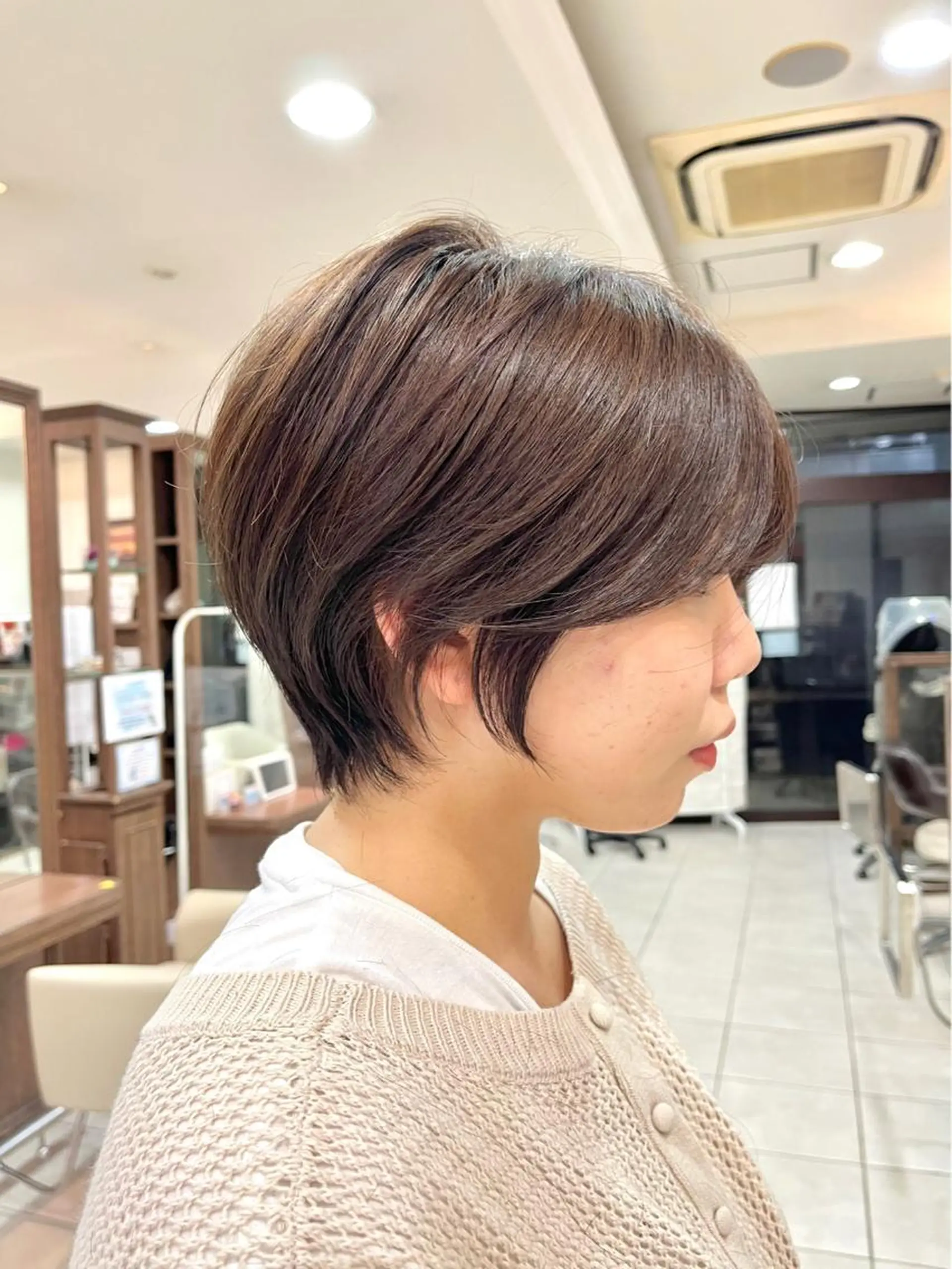 ショート ショートボブ ハンサムショート ボブ くびれヘア ハイライト カット トリートメント ✨髪質改善・縮毛矯正 専門美容室マーベルのヘアスタイル