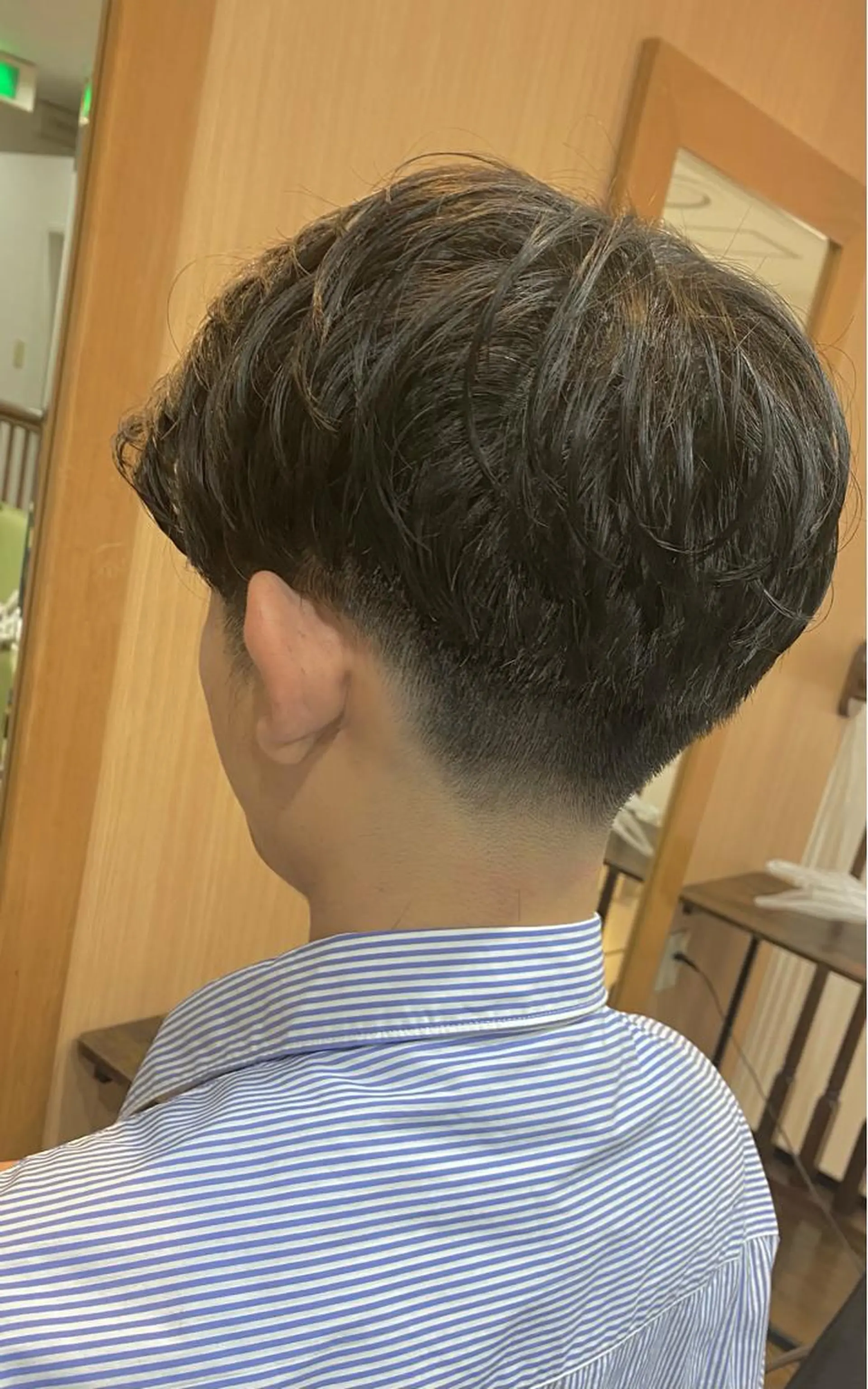 メンズ センターパート 髪質改善 コレマツのヘアスタイル